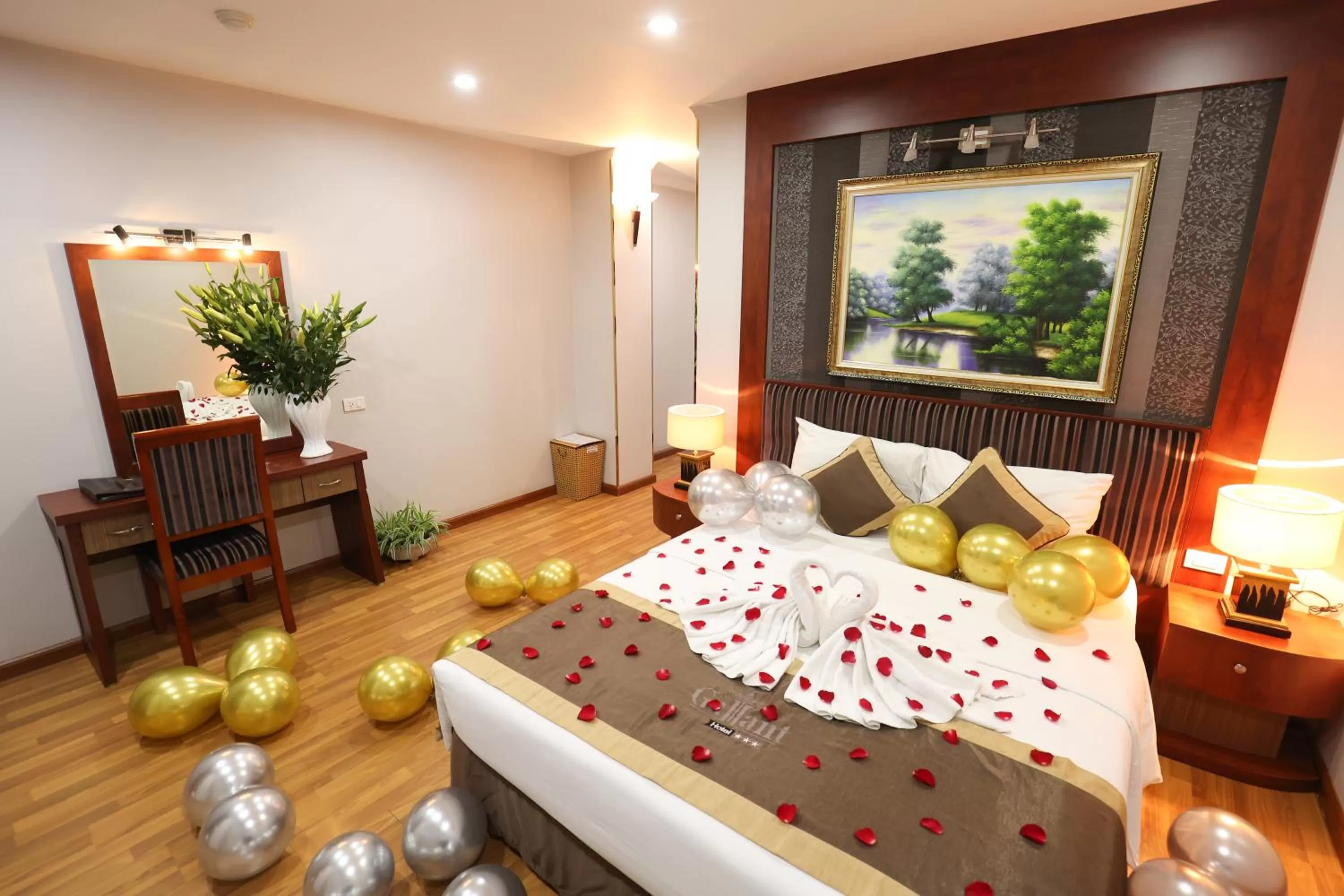 Bed in Gallant Hotel