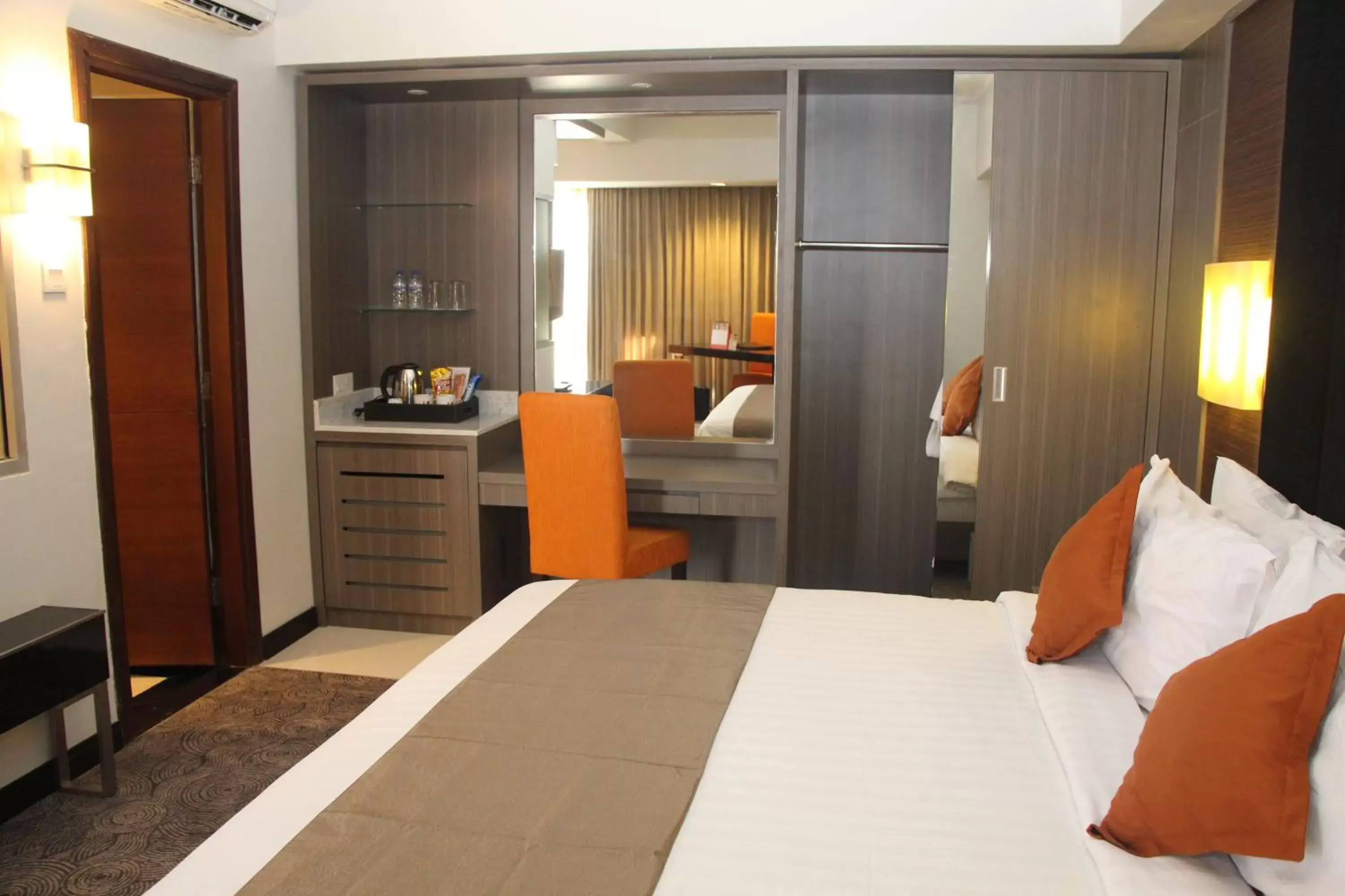 Seating area, Bed in Swiss-Belhotel Borneo Samarinda