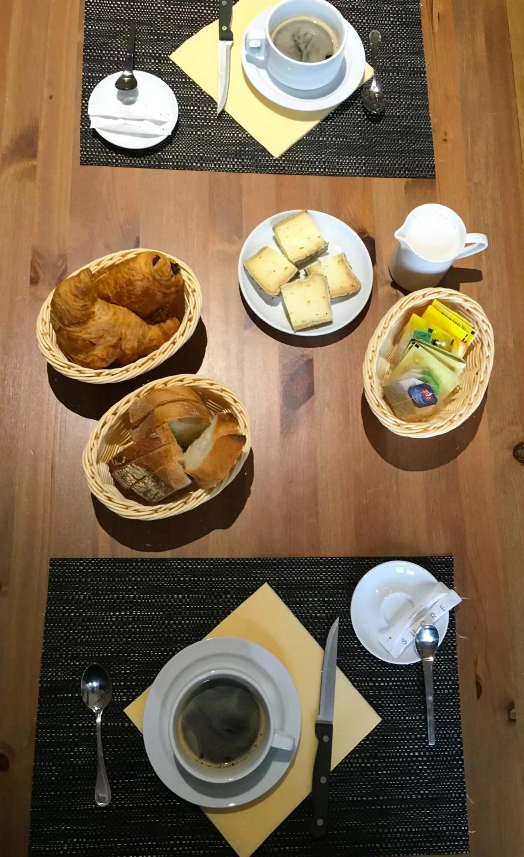 Restaurant/places to eat in Gites Le Lancelot