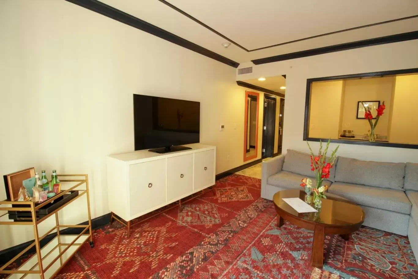 TV and multimedia, TV/Entertainment Center in The Oliver, Oxford