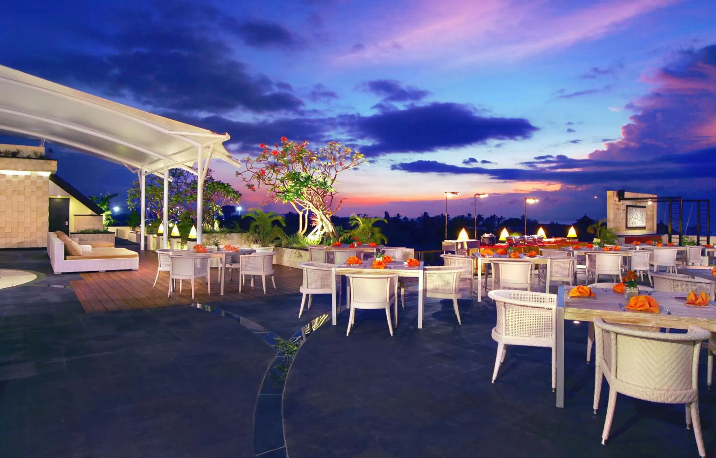 Restaurant/places to eat in Aston Kuta Hotel and Residence