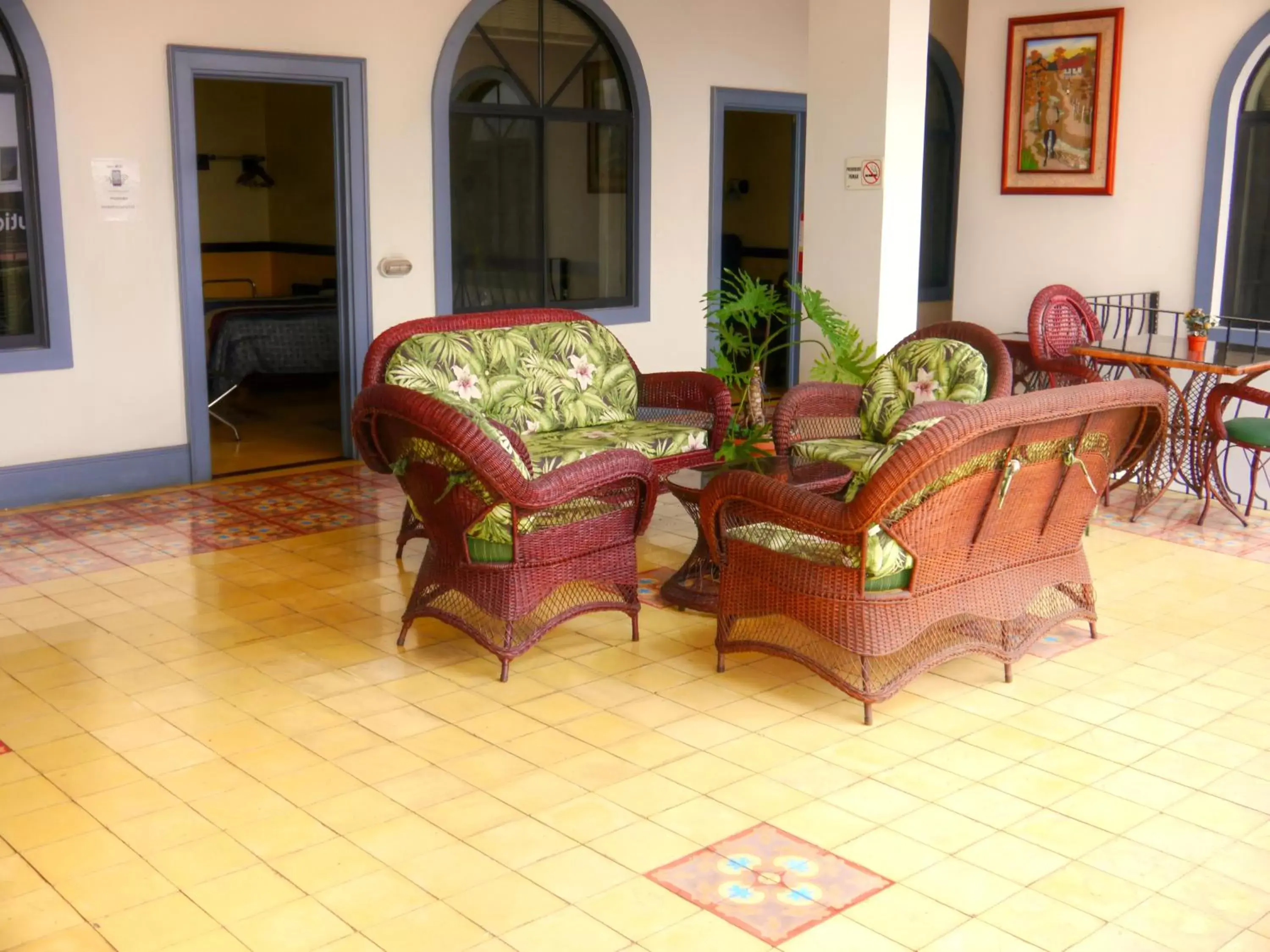 Balcony/Terrace, Seating Area in Hotel Santo Tomas / Historical Property