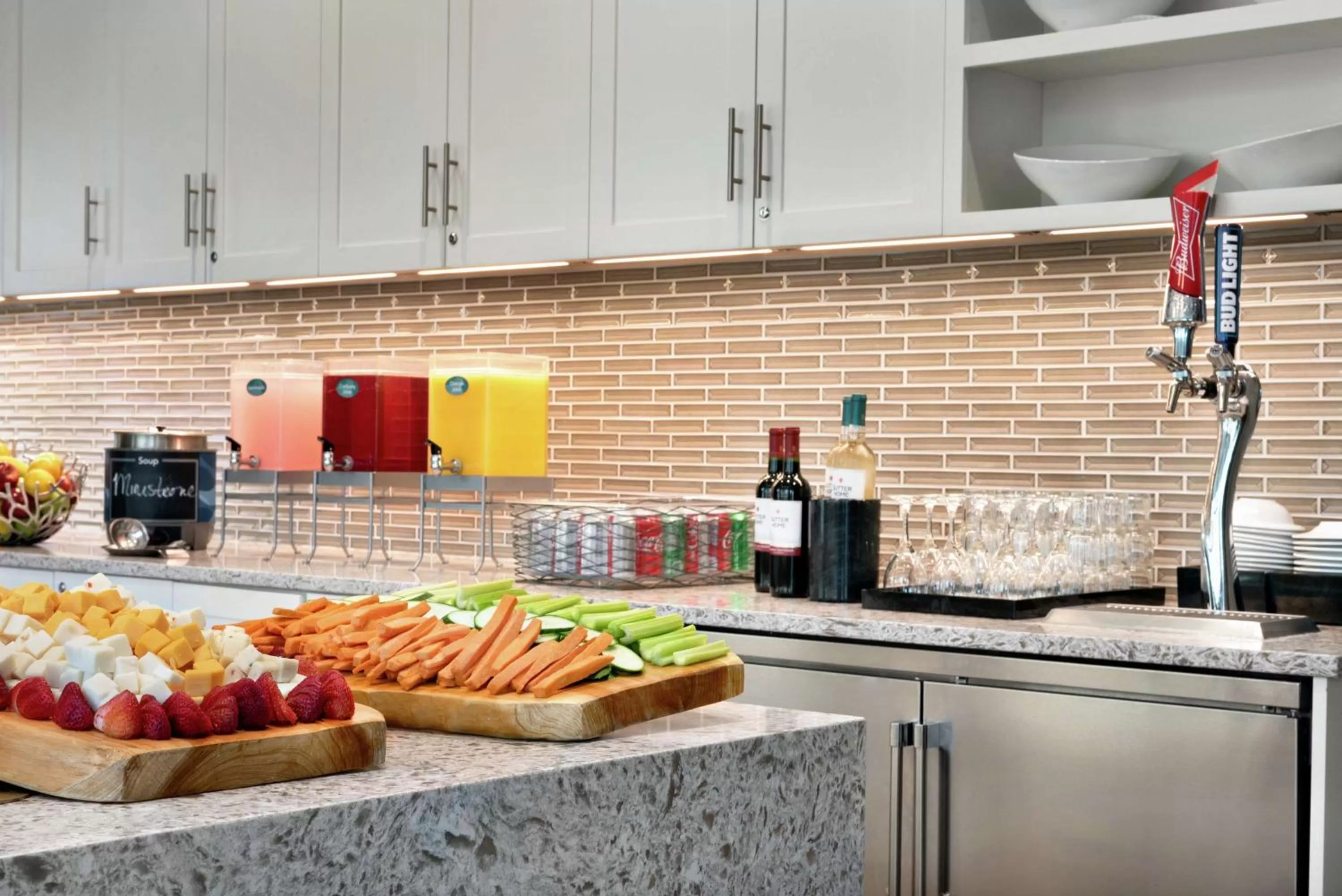 Breakfast in Homewood Suites By Hilton Chicago Downtown South Loop