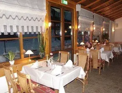 Decorative detail, Restaurant/Places to Eat in Landhotel Rittersgrün