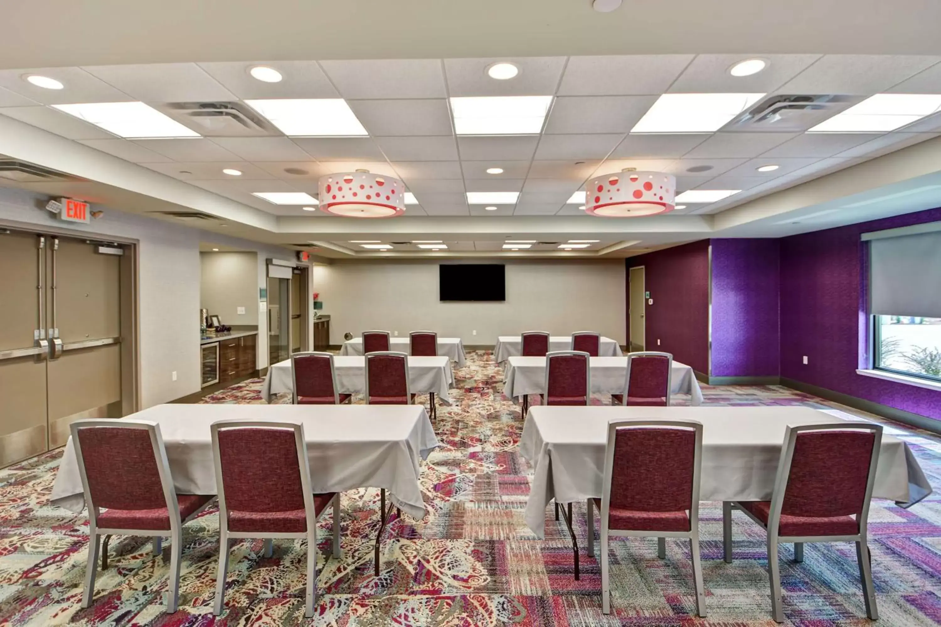 Meeting/conference room in Home2 Suites by Hilton KCI Airport
