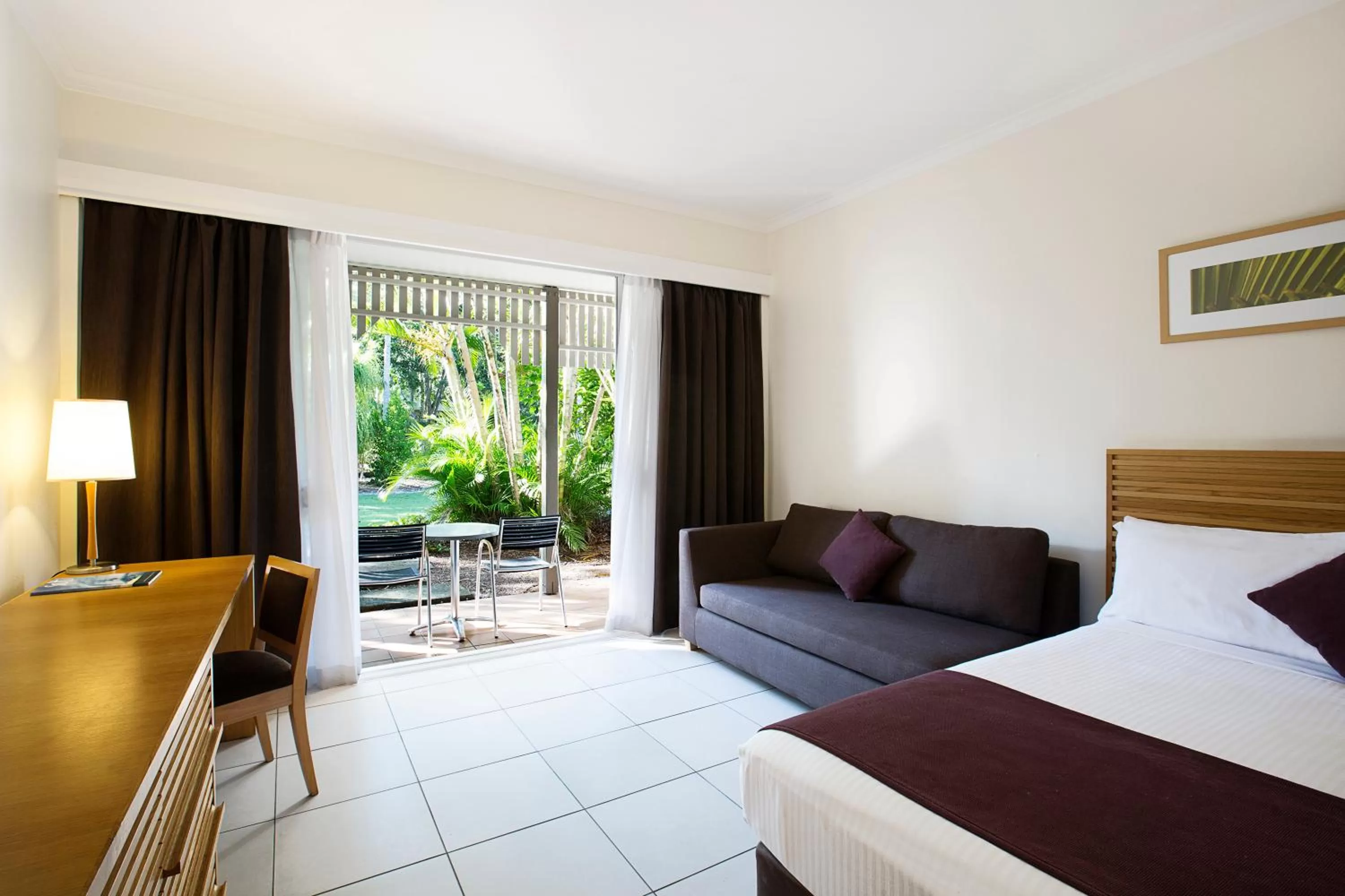 Toilet, Bed in Novotel Sunshine Coast Resort