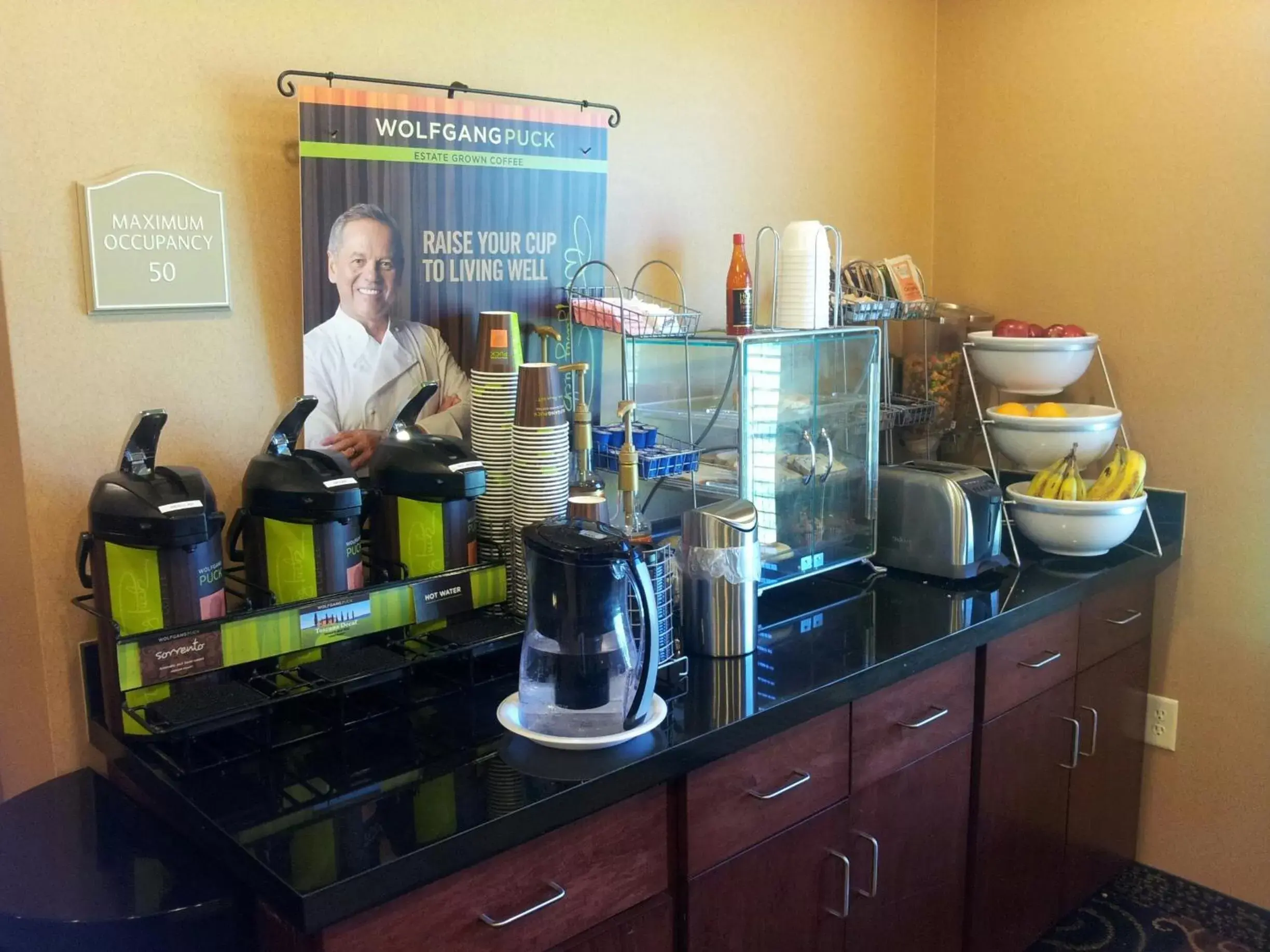 Restaurant/places to eat in Cobblestone Inn & Suites - Hartington Restaurant/places to eat in Cobblestone Inn & Suites - Hartington