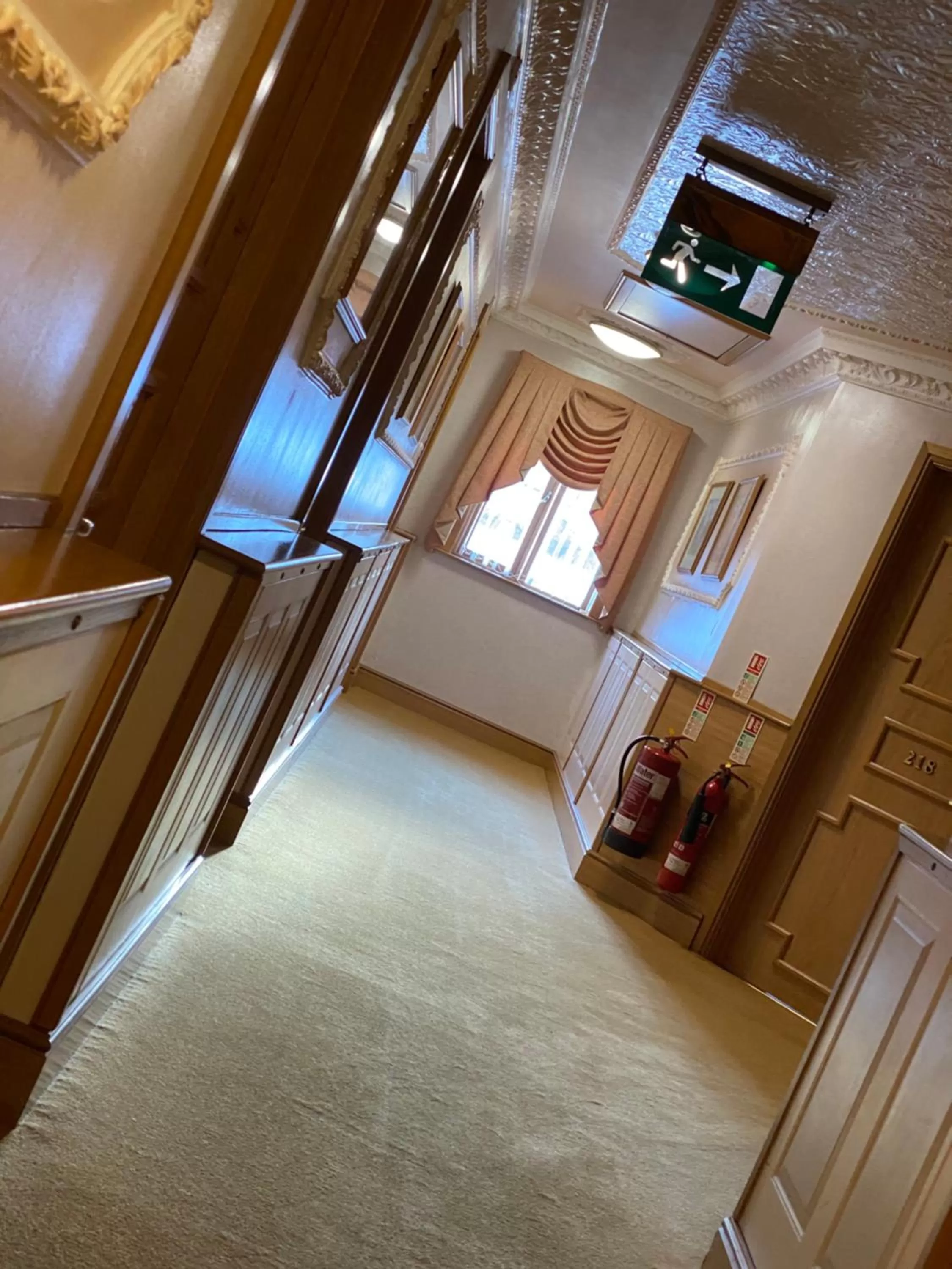 Property building, Bed in Bessemer Hotel