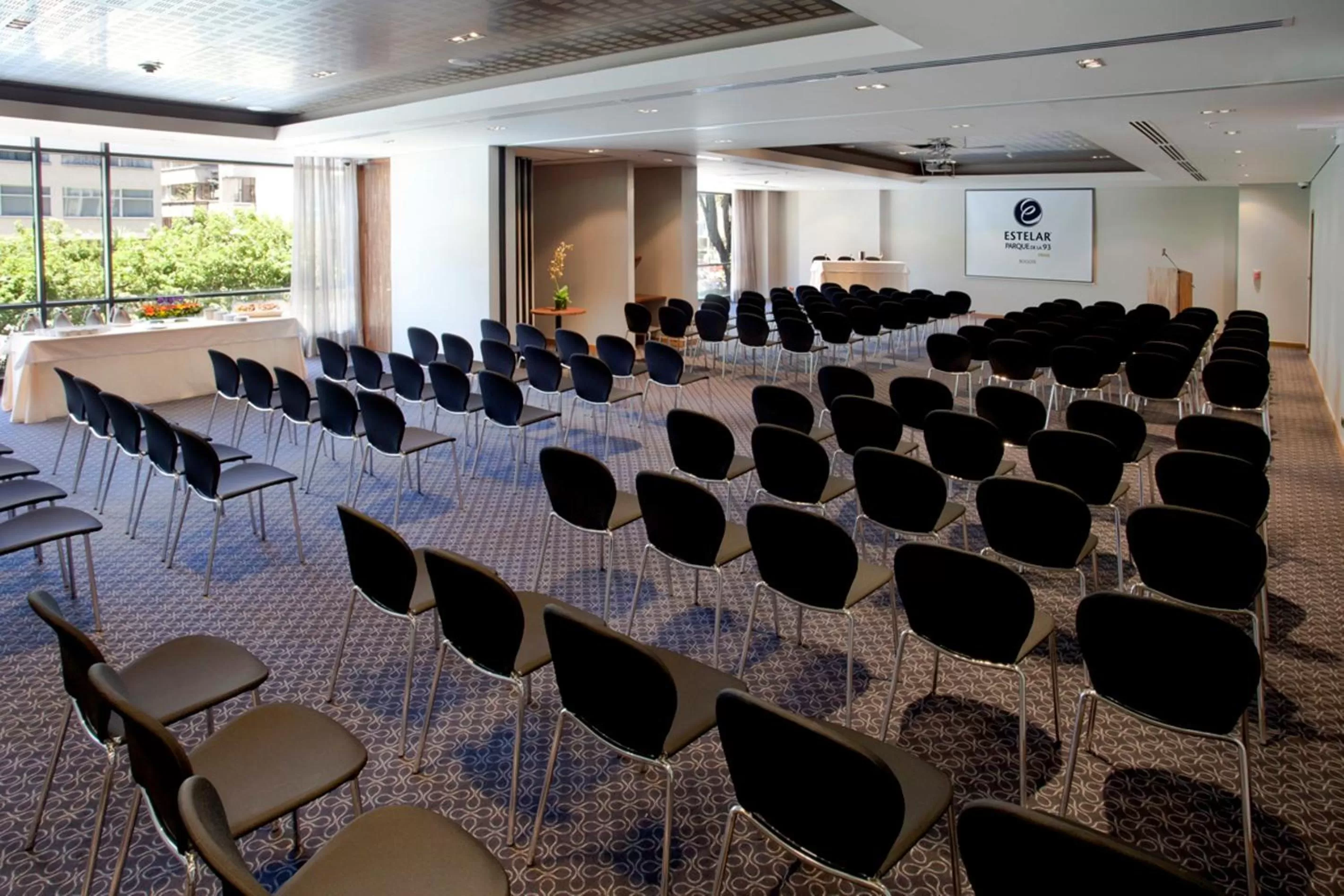 Meeting/conference room in Hotel Estelar Parque de la 93