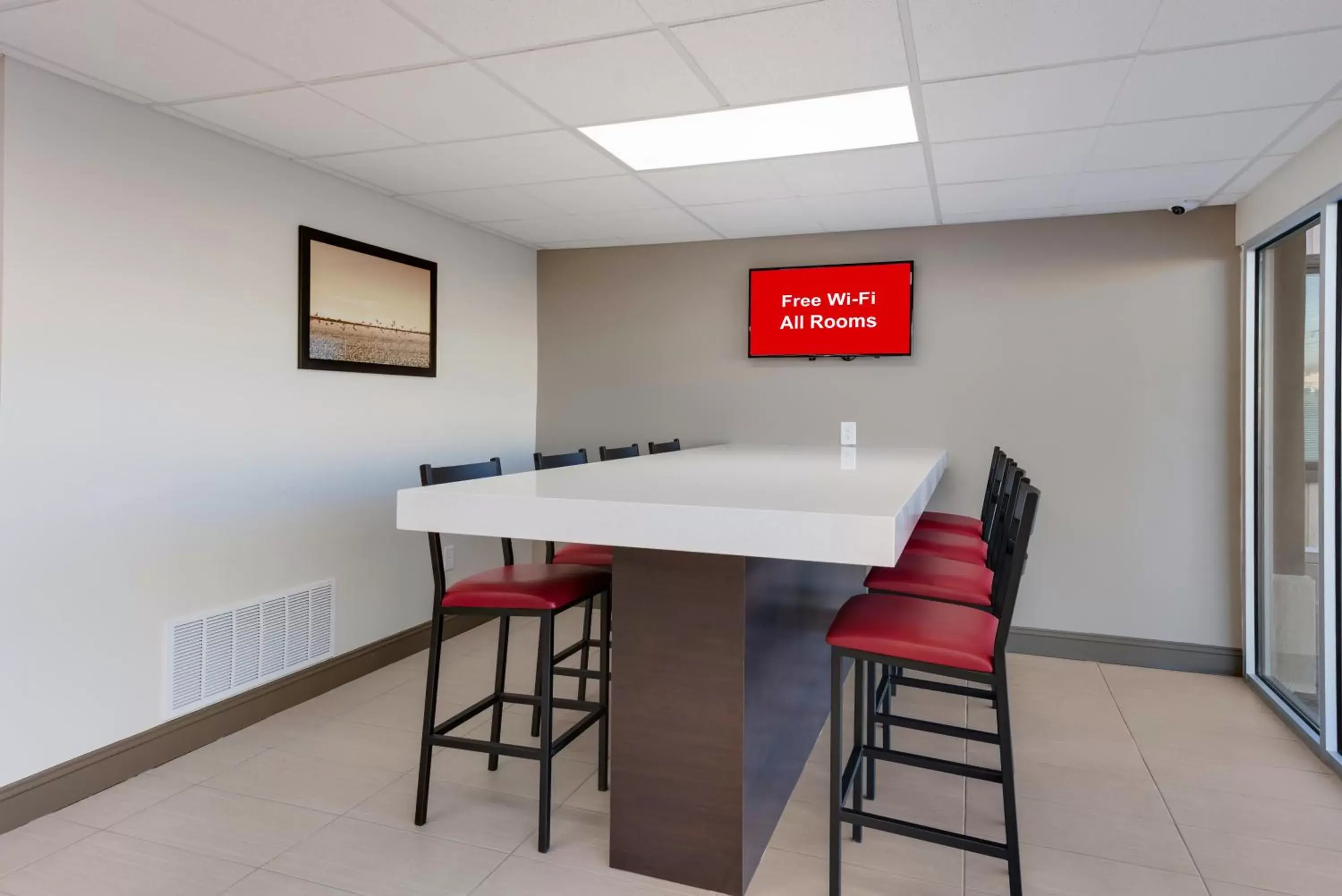 Lobby or reception, Business Area/Conference Room in Red Roof Inn Dayton - Moraine/U of Dayton