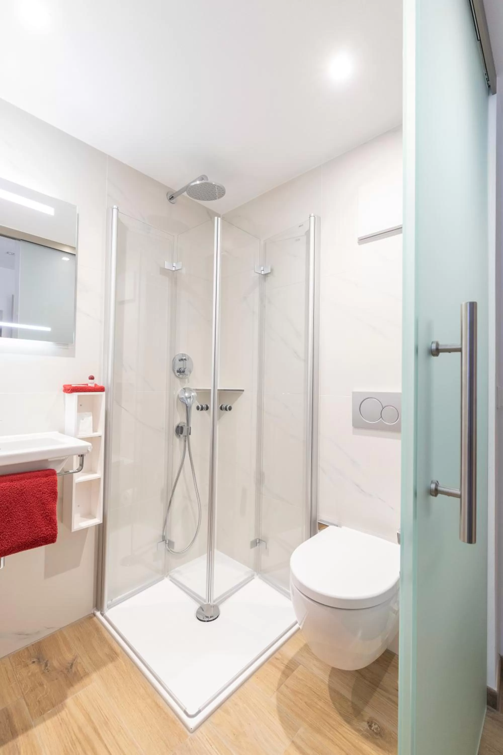 Shower in Hotel Garni Jägerhof