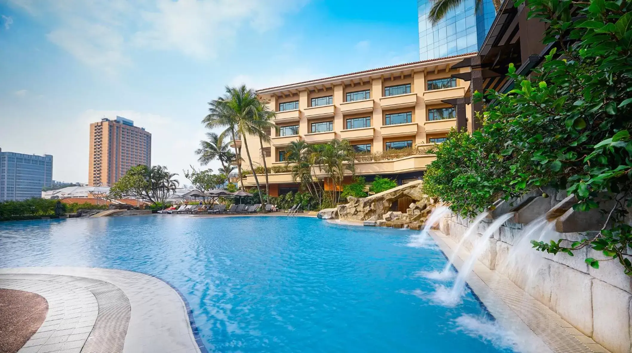 Swimming pool in Paradox Singapore Merchant Court at Clarke Quay Swimming pool in Paradox Singapore Merchant Court at Clarke Quay