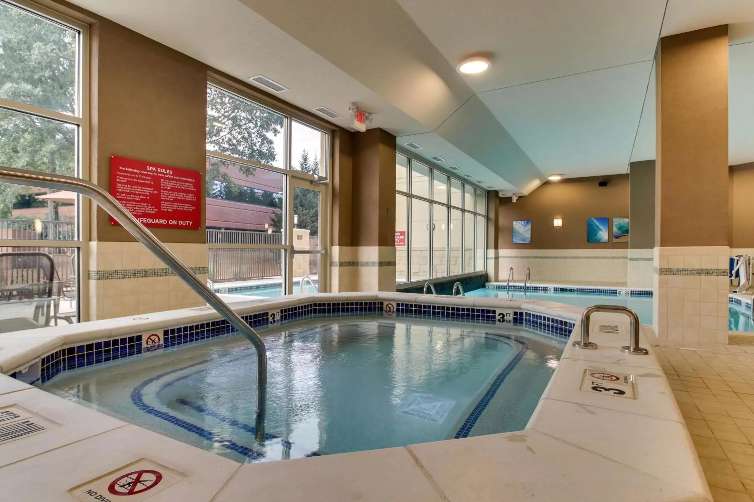 Activities, Swimming Pool in Drury Inn & Suites Knoxville West
