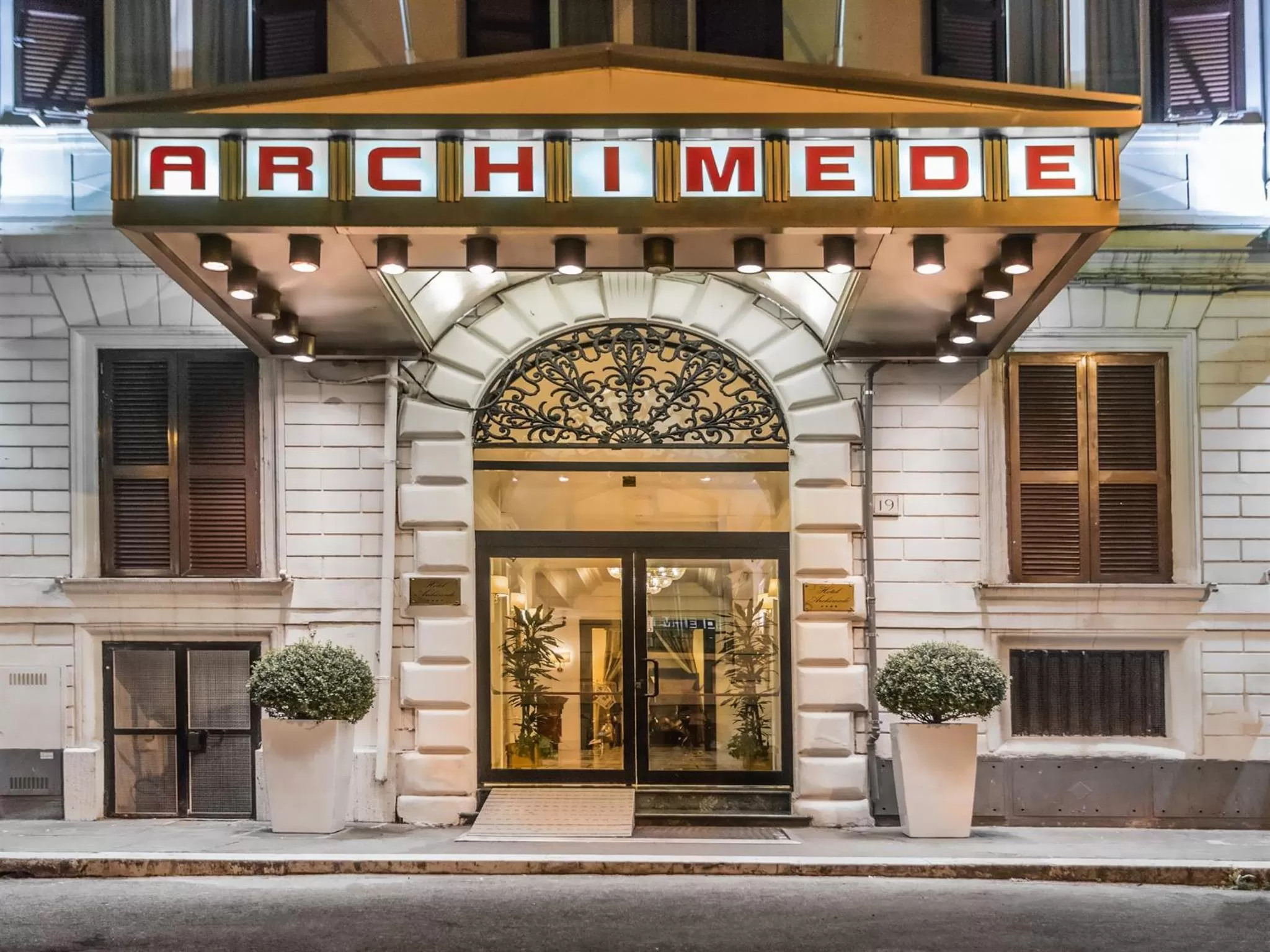 Facade/entrance in Raeli Hotel Archimede