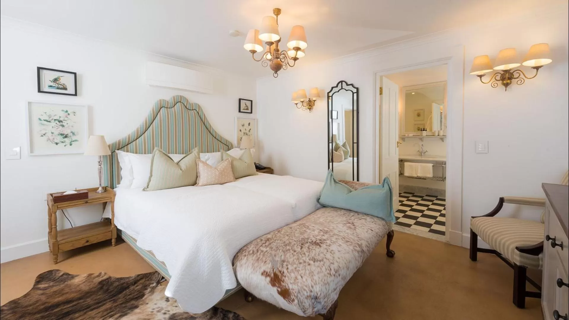 Bed in Drostdy Hotel