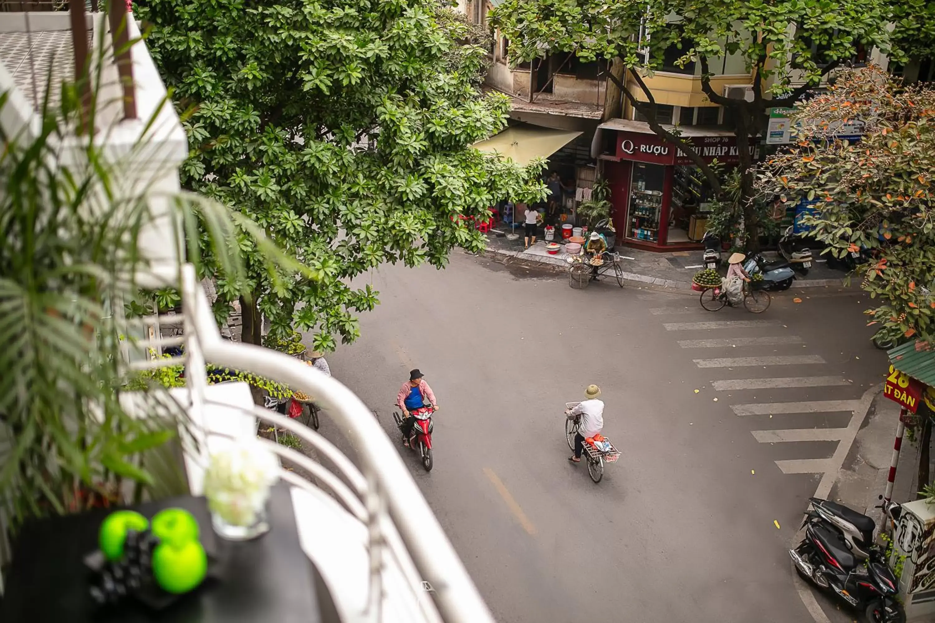 Street view in Sonata Premier Hotel & Spa