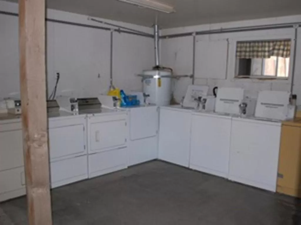 laundry in Olancha RV Park and Motel