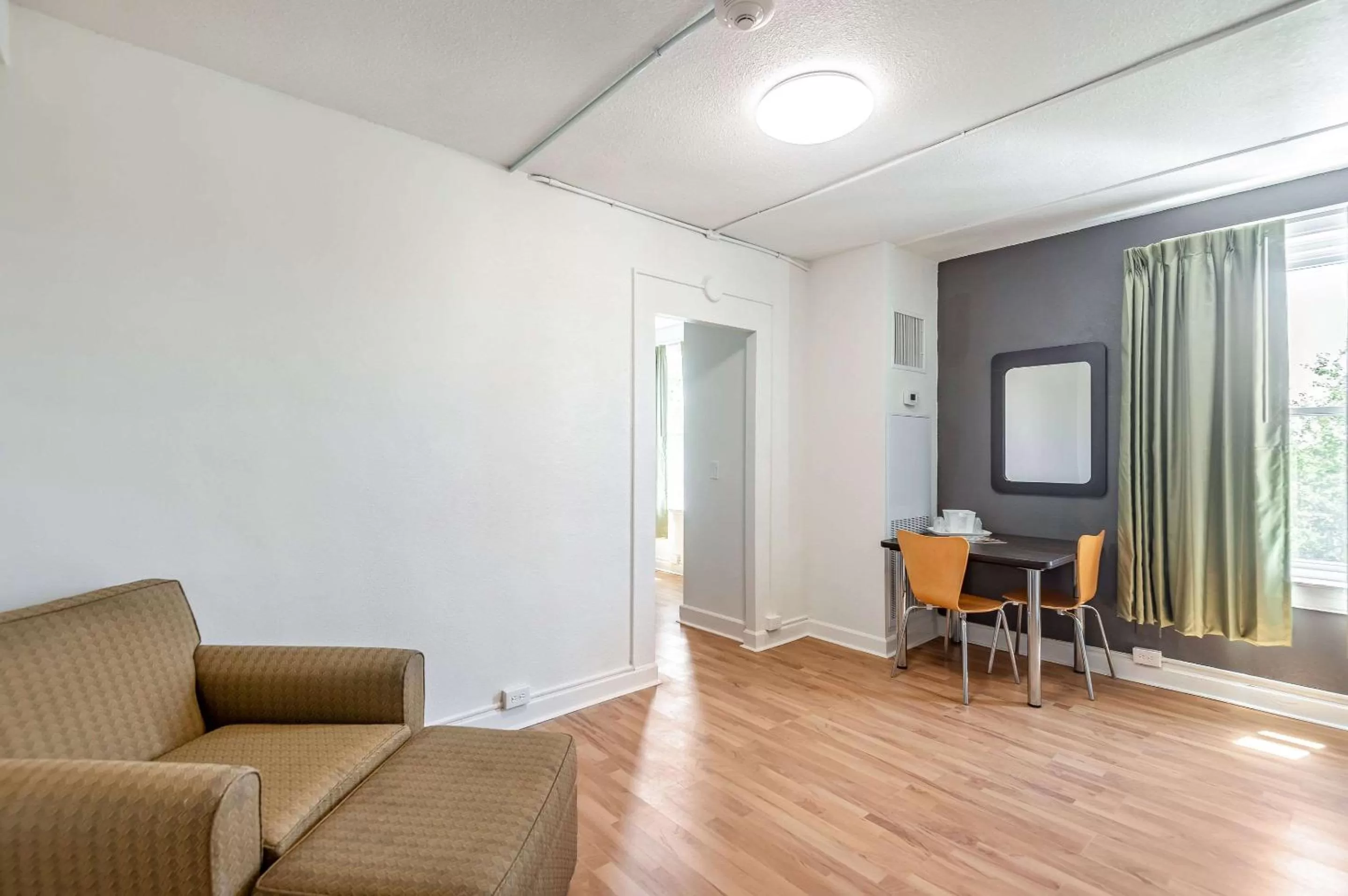 Photo of the whole room in Quality Inn & Suites Kansas City Downtown