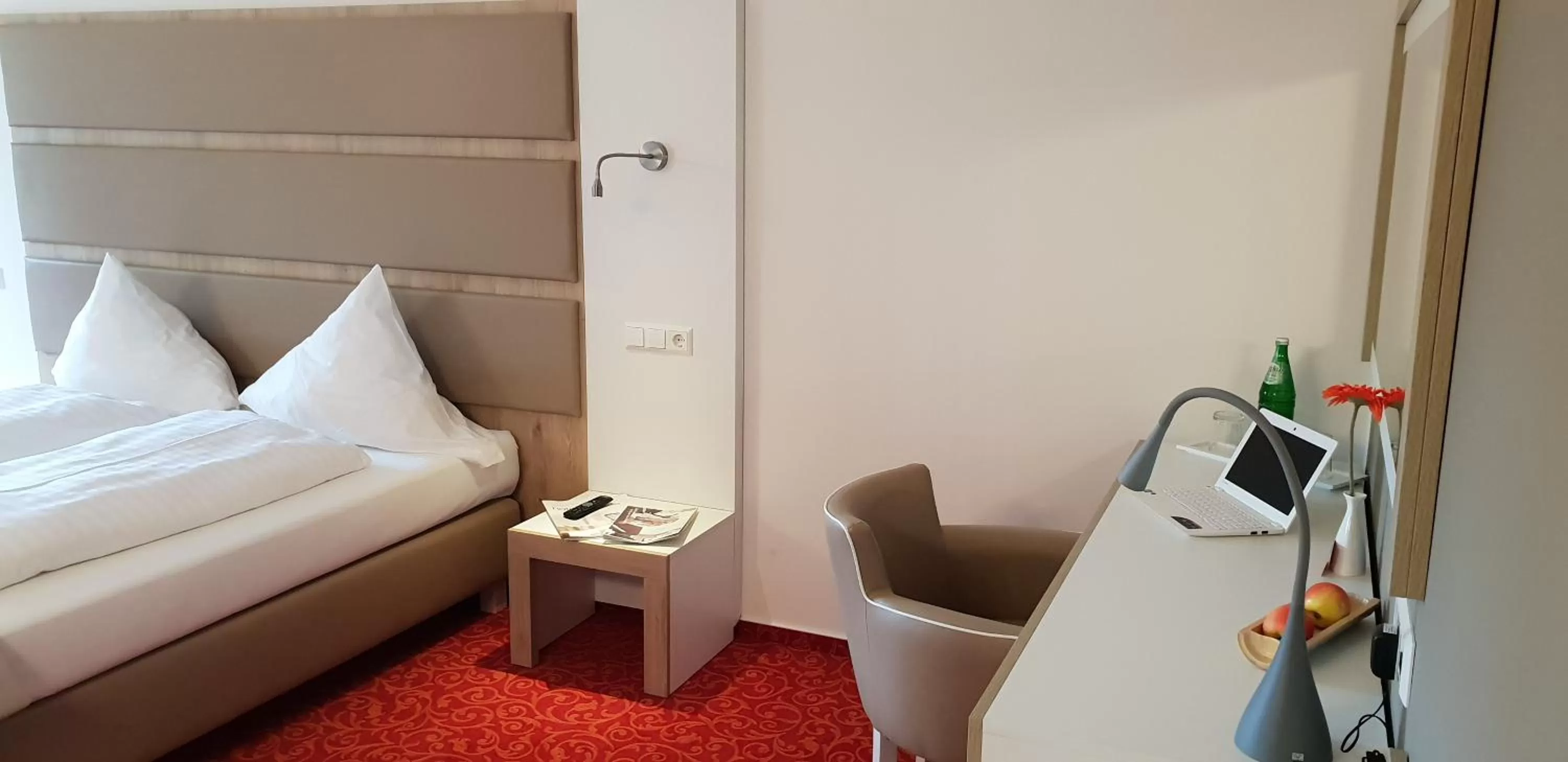 Bed in Confour Hotel