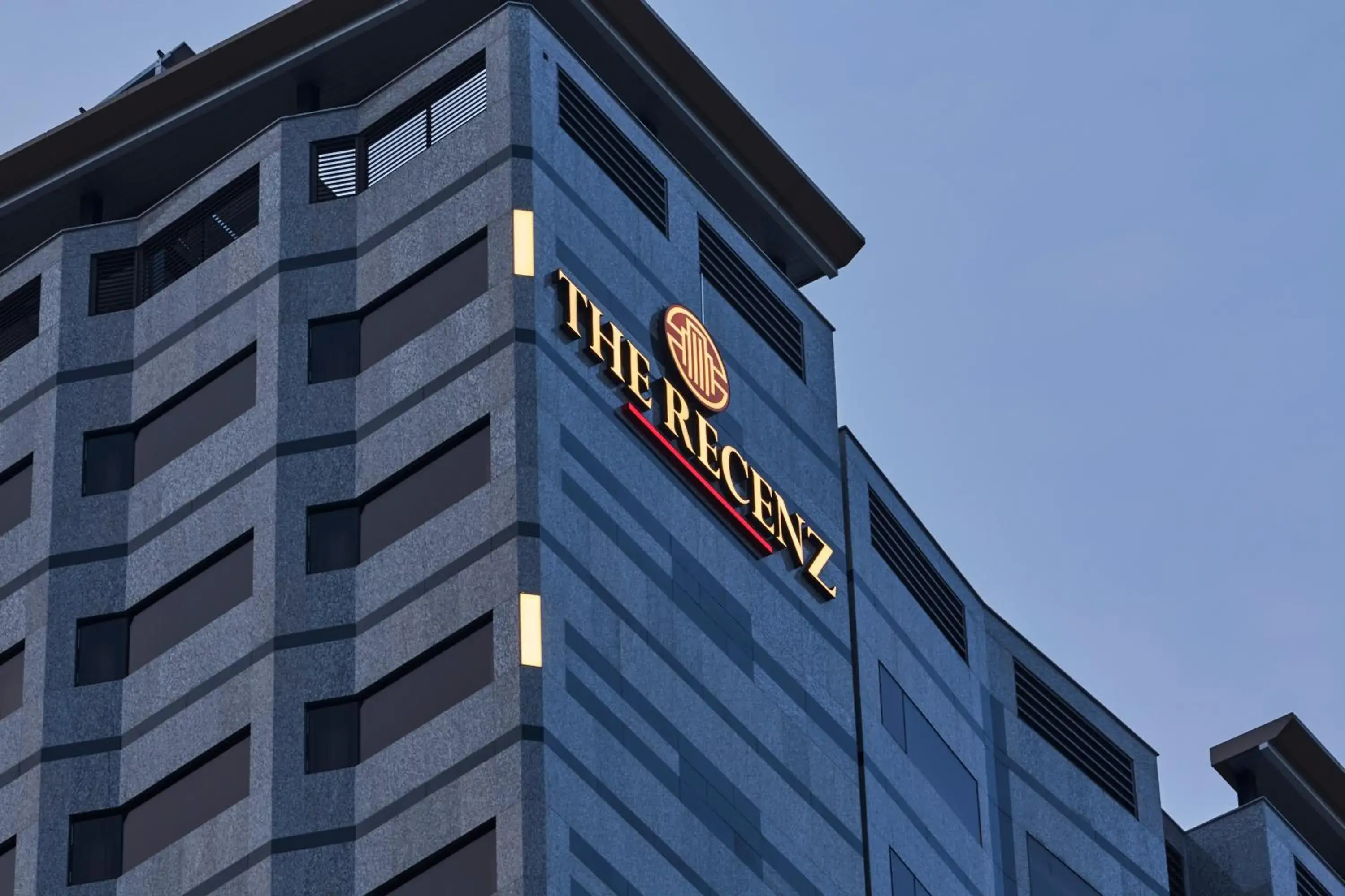 Facade/entrance in THE RECENZ DONGDAEMUN HOTEL