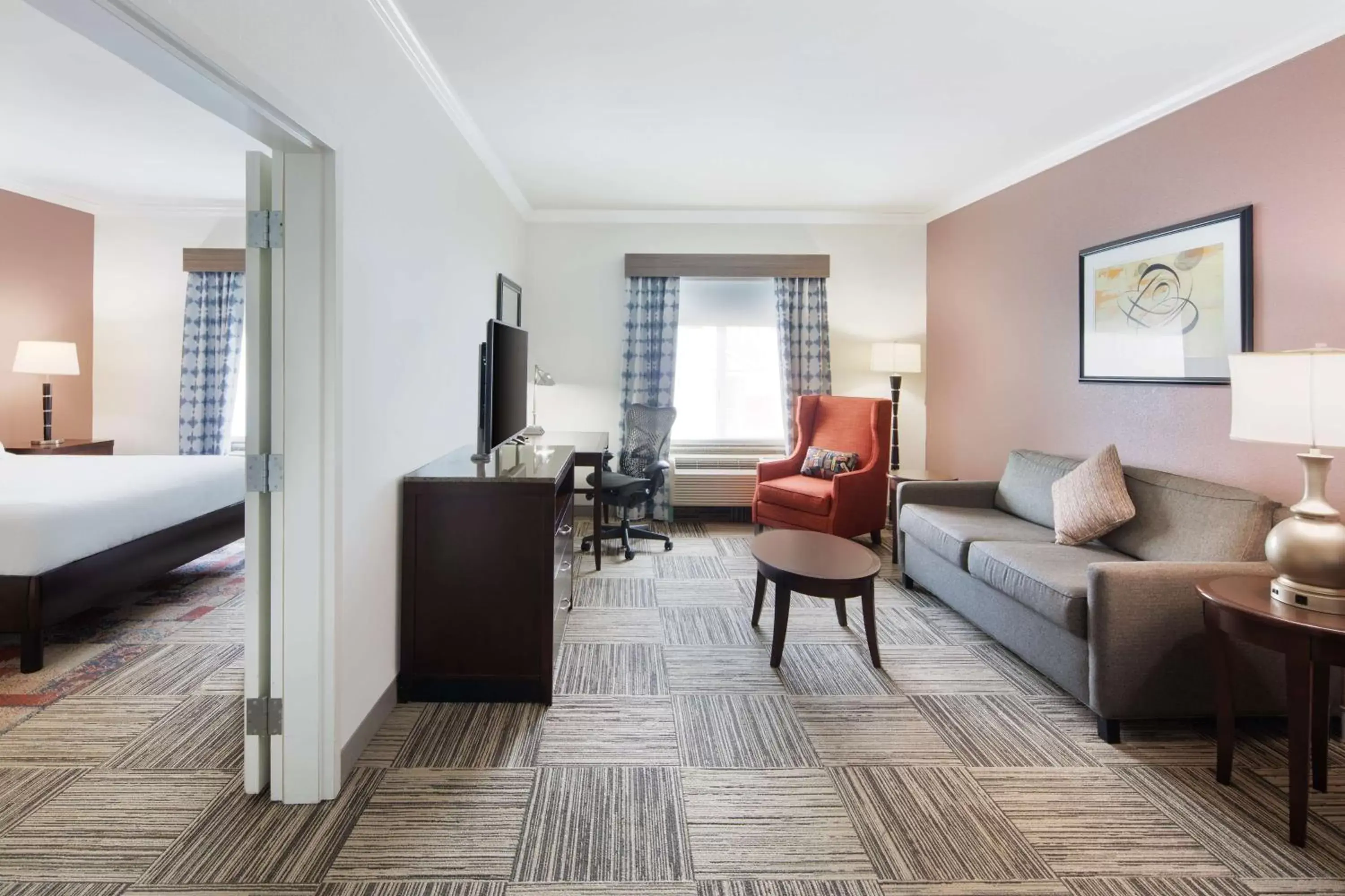 Bedroom, Seating Area in Hilton Garden Inn Tyler