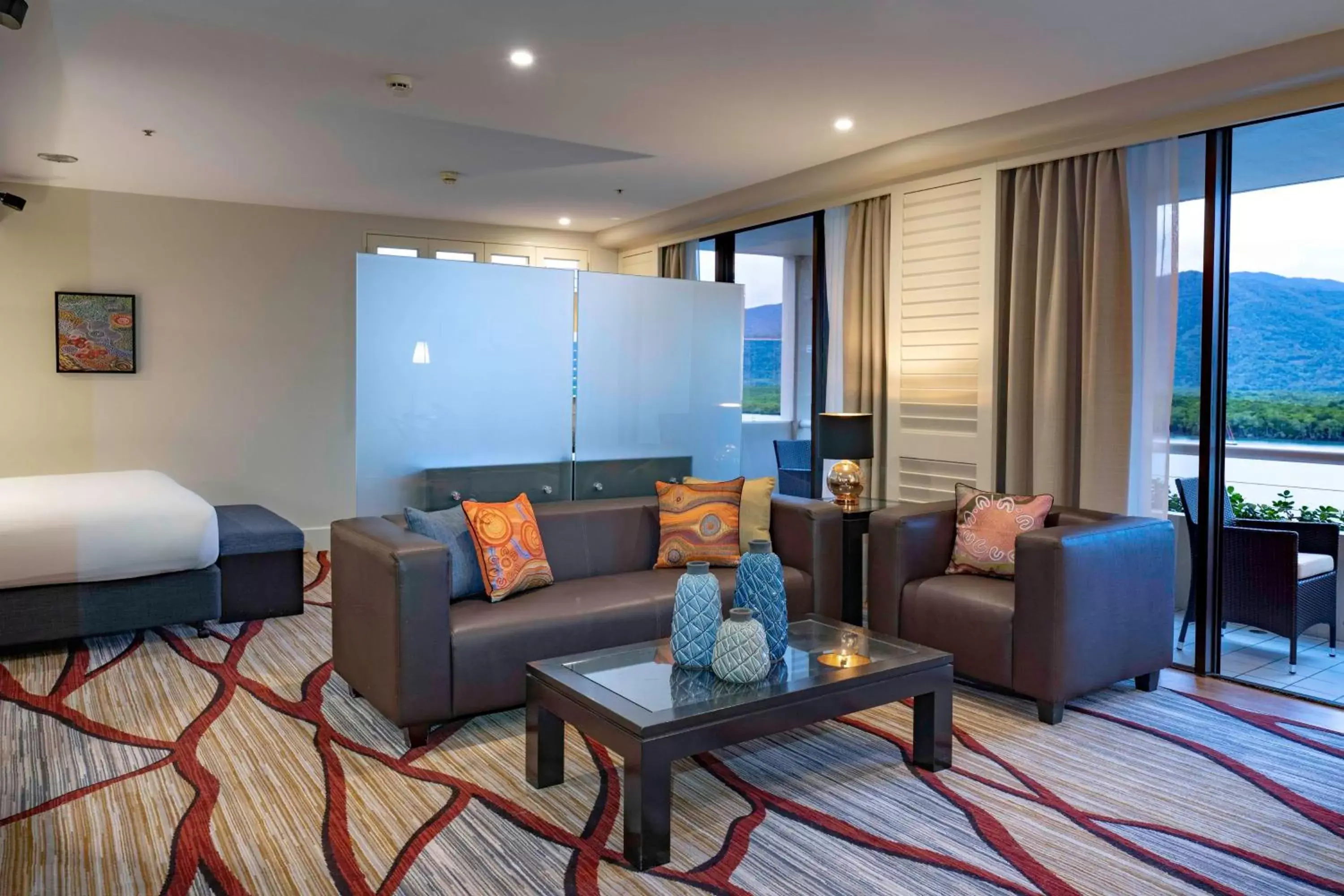 Living room, Seating Area in Hilton Cairns