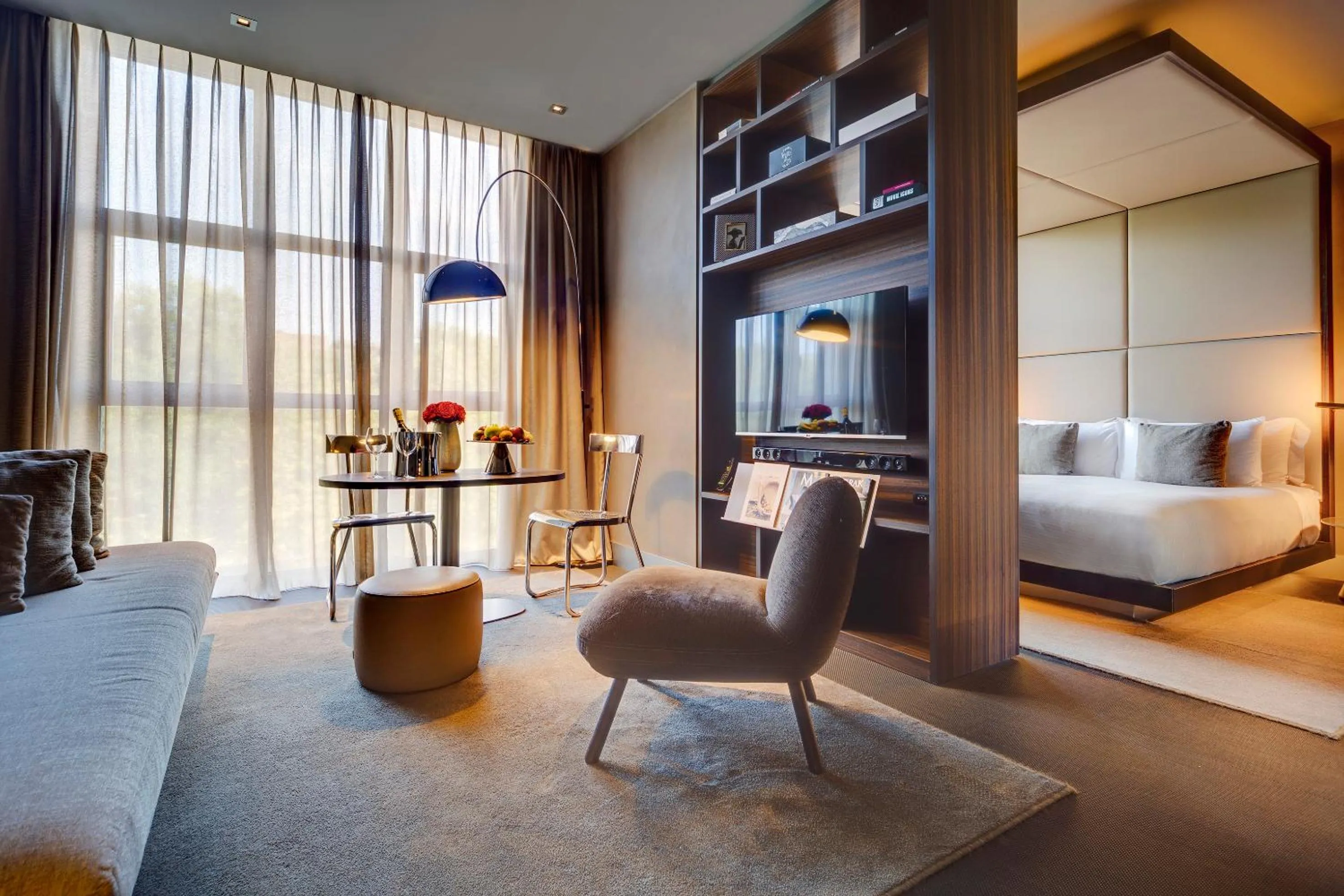 Photo of the whole room, Bed in ME Milan Il Duca