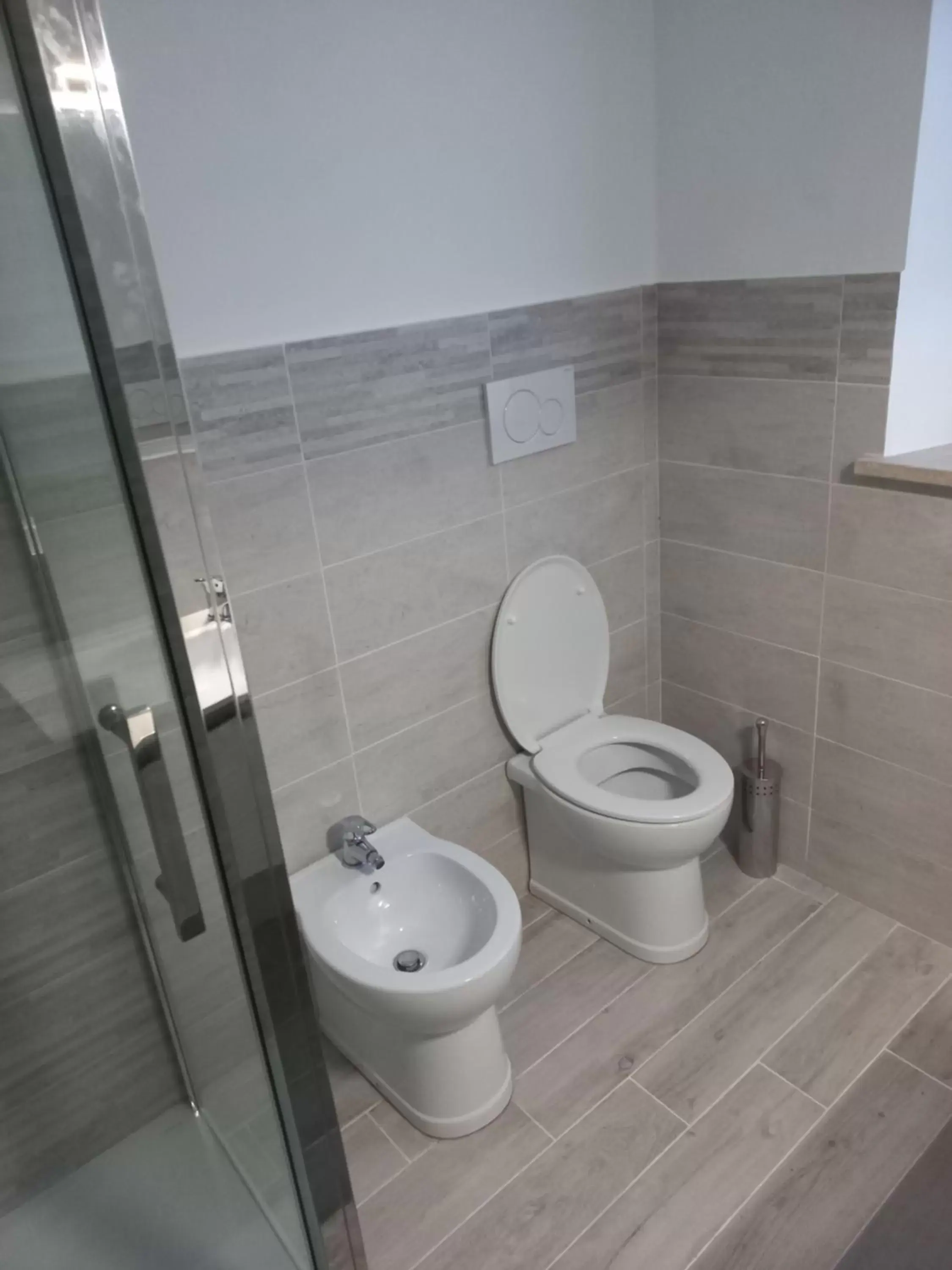 Toilet, Bathroom in Villa Clotilde