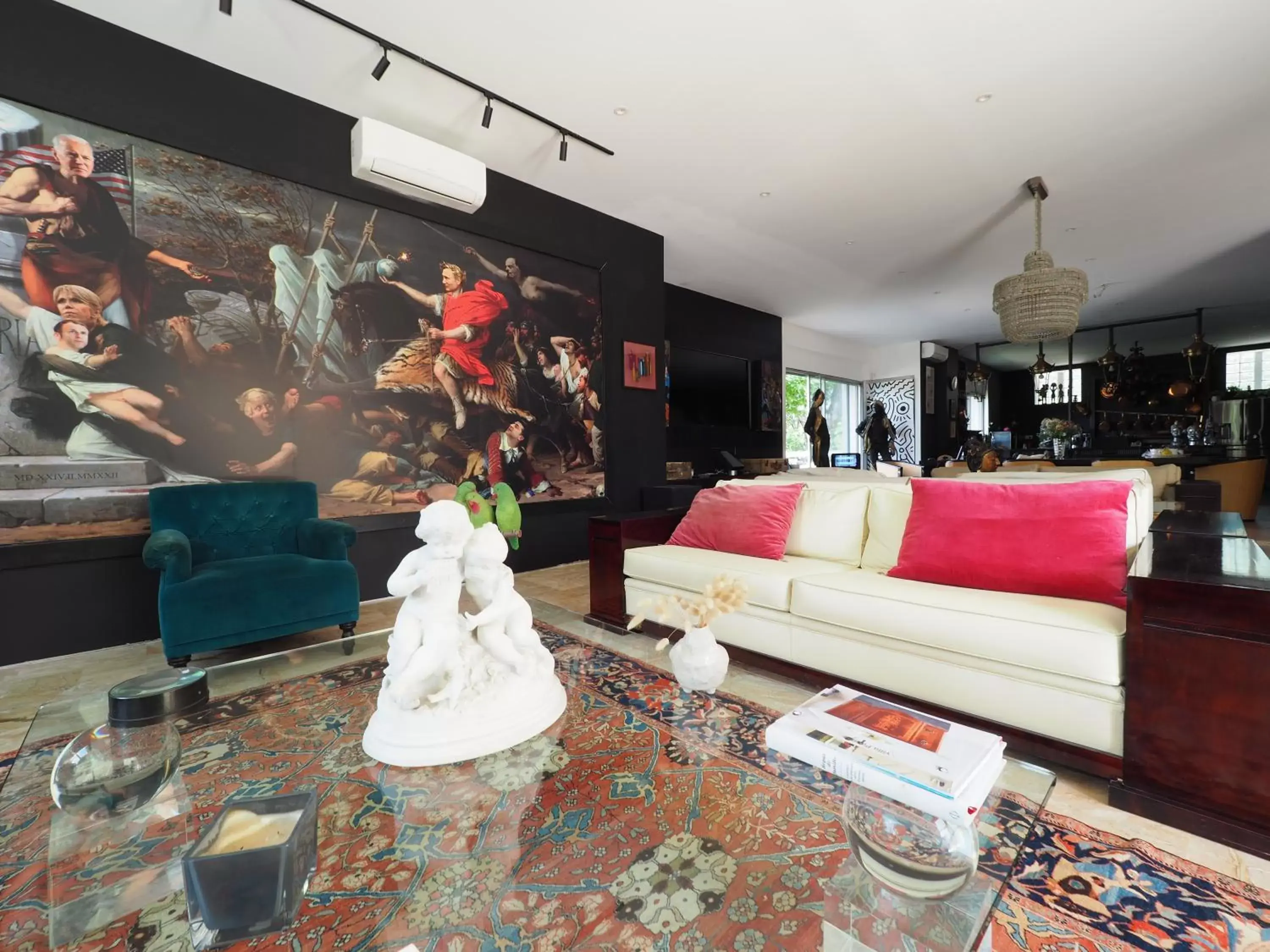 Living room, Lobby/Reception in Villa Pauline