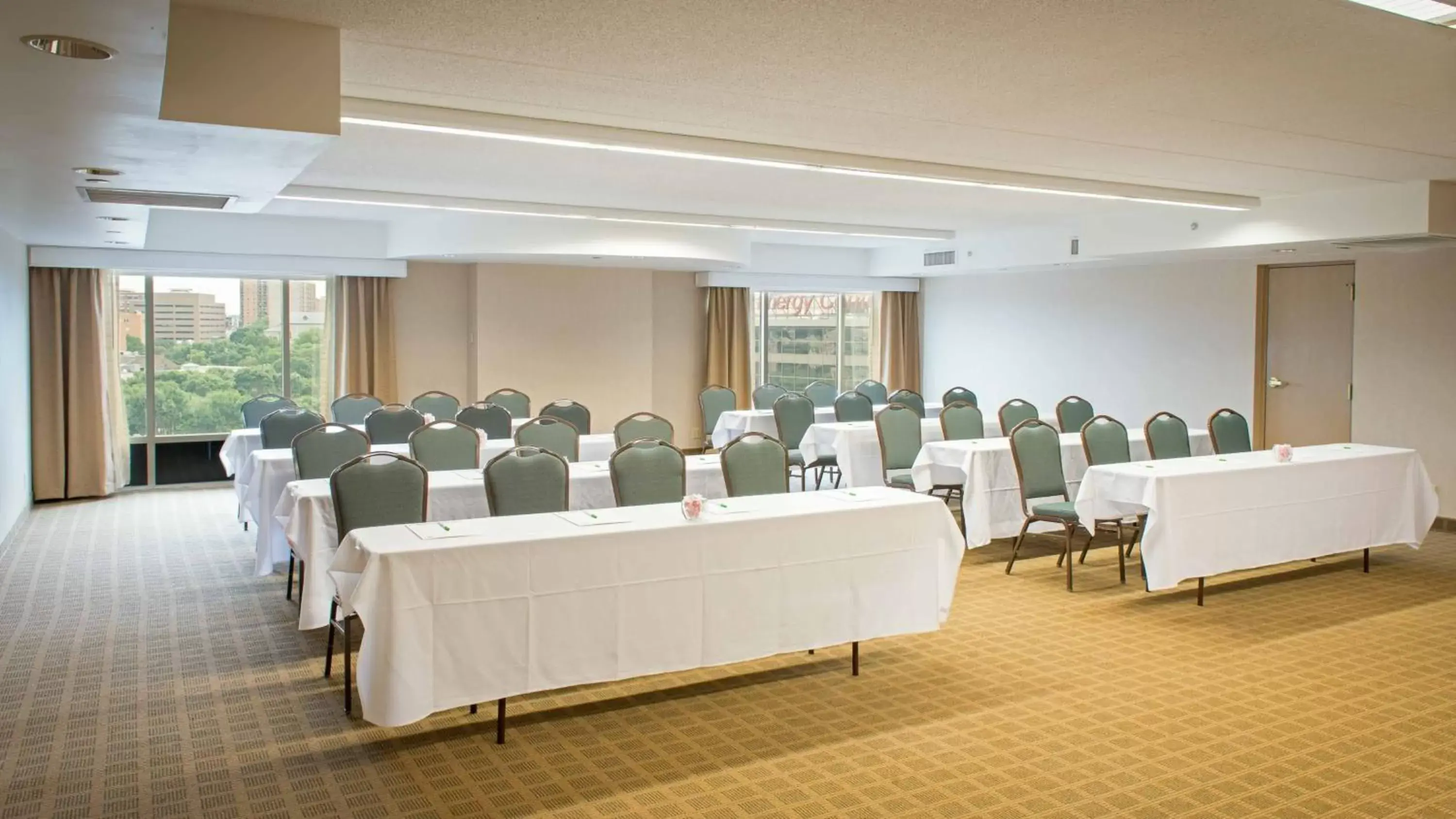 Meeting/conference room, Business Area/Conference Room in Holiday Inn St. Paul Downtown, an IHG Hotel