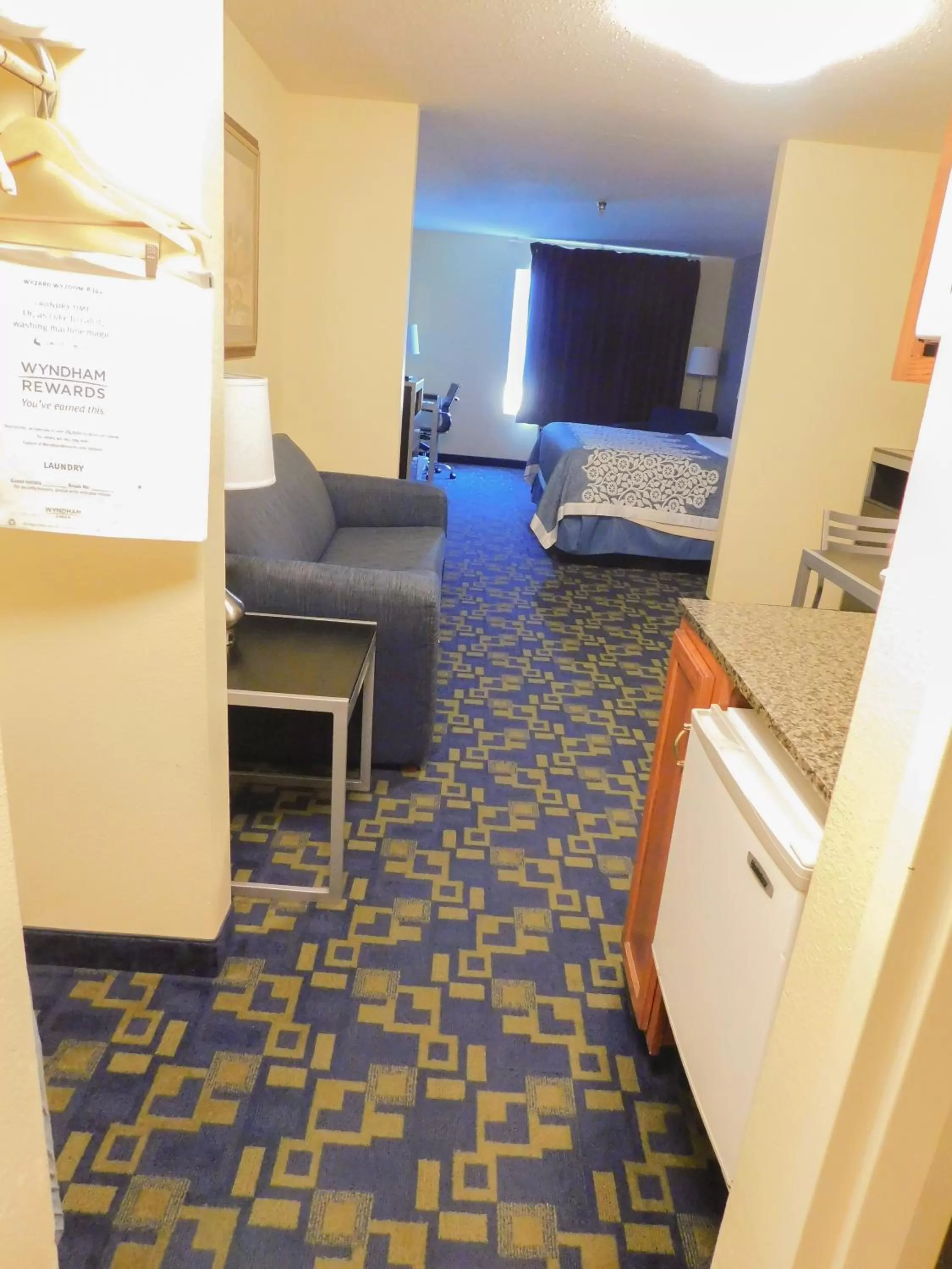 Bed in Days Inn & Suites by Wyndham Pocahontas