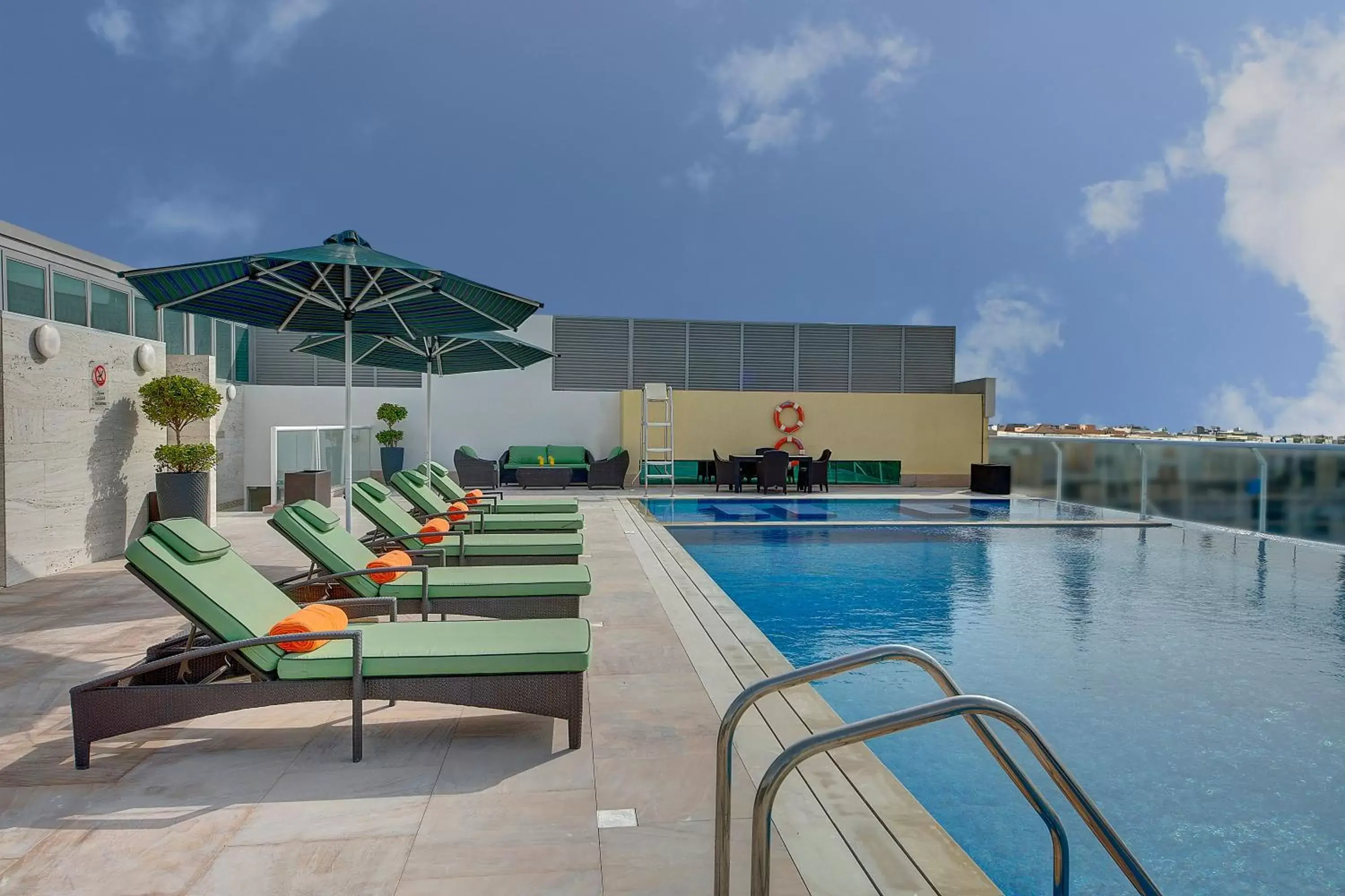 Swimming pool in Al Khoory Atrium Swimming pool in Al Khoory Atrium