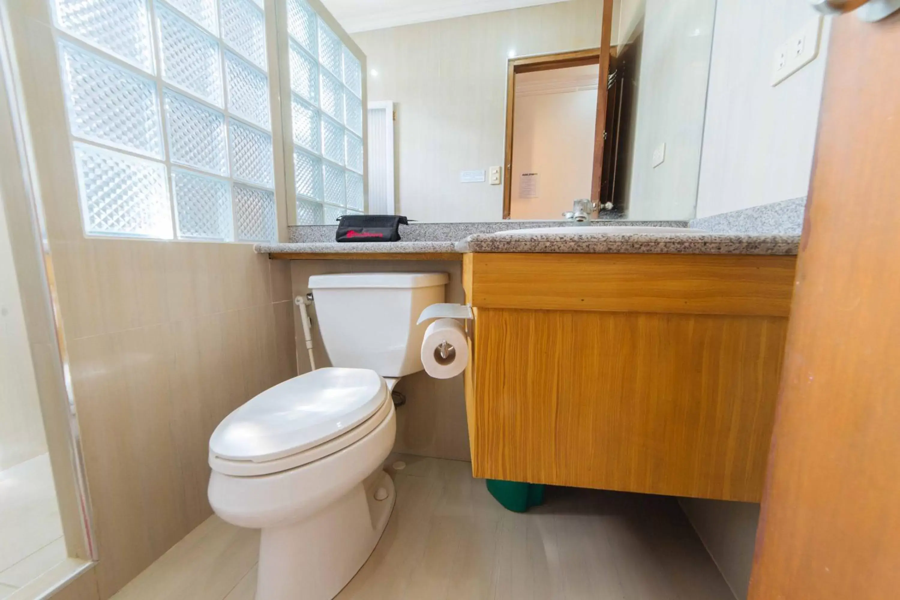 Bathroom in RedDoorz Plus @ Starhomes Olivianville