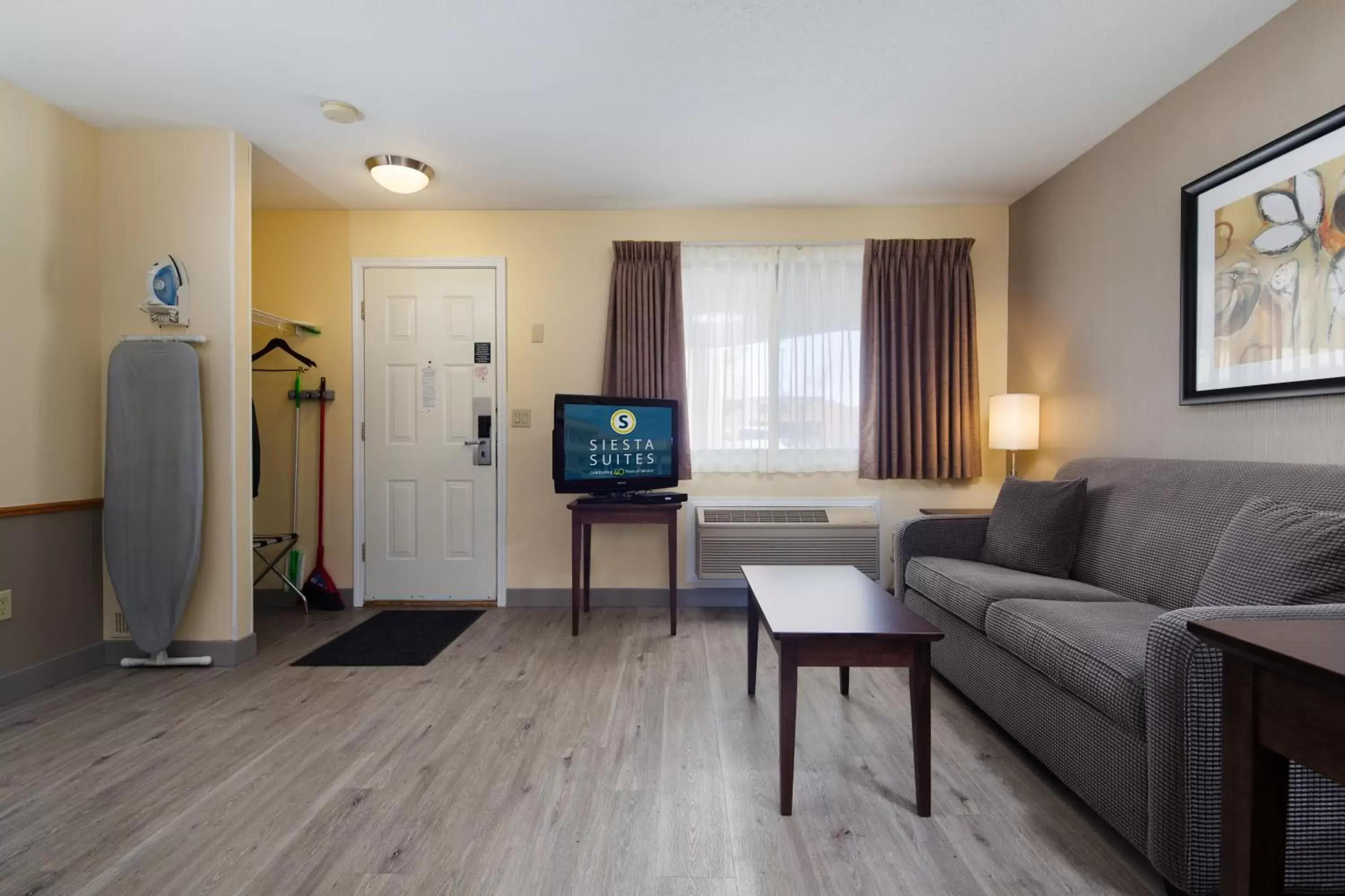 Living room, Seating Area in Siesta Suites