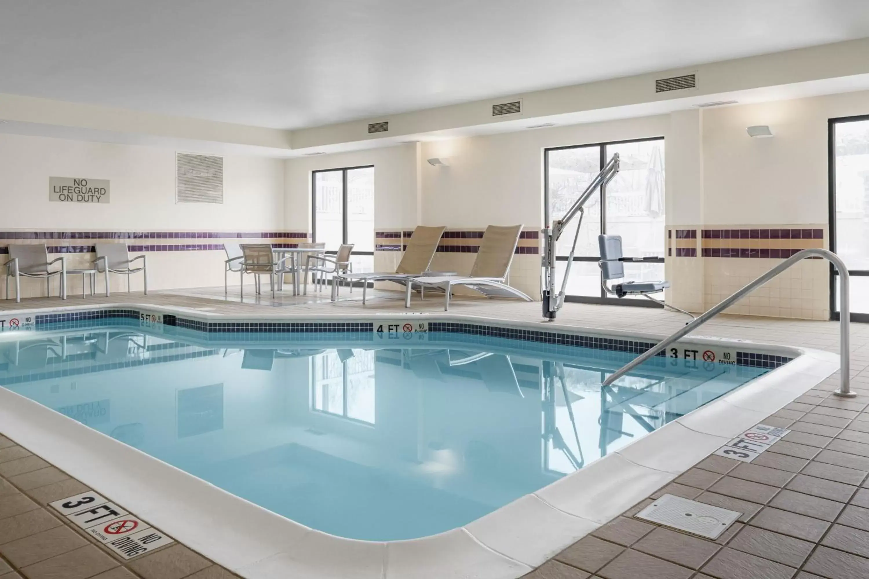 Swimming Pool in SpringHill Suites Knoxville At Turkey Creek