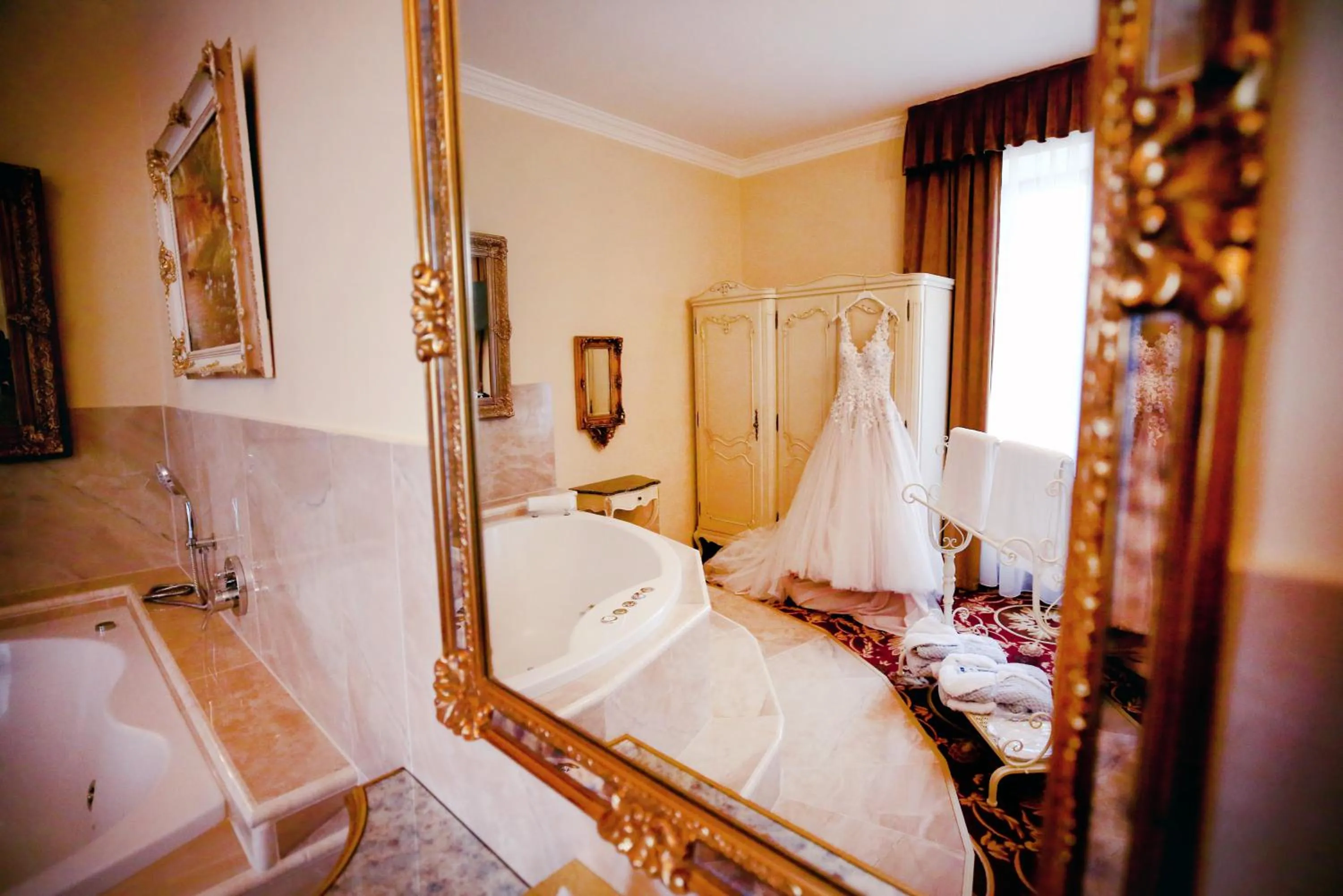 Hot Tub in Hotel Svatojánský Dvůr