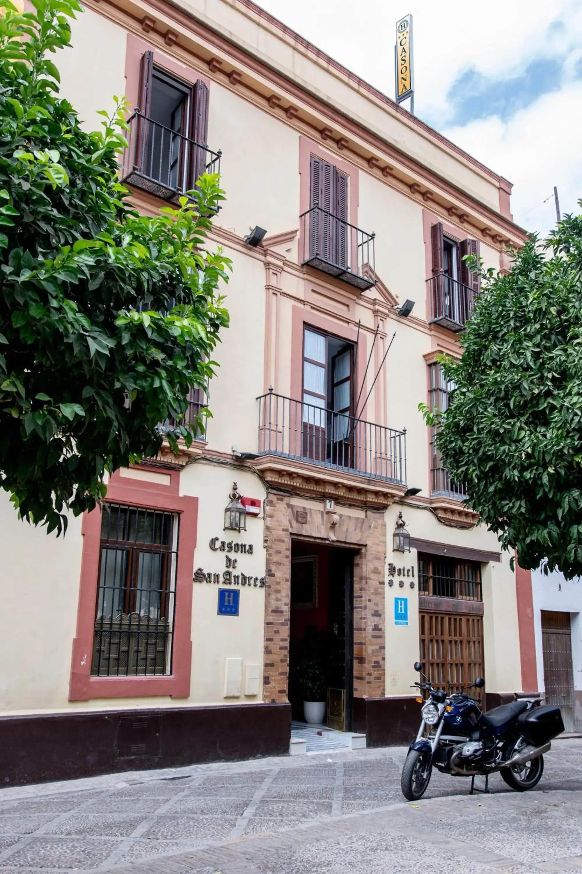 Property Building in Hotel Casona de San Andr