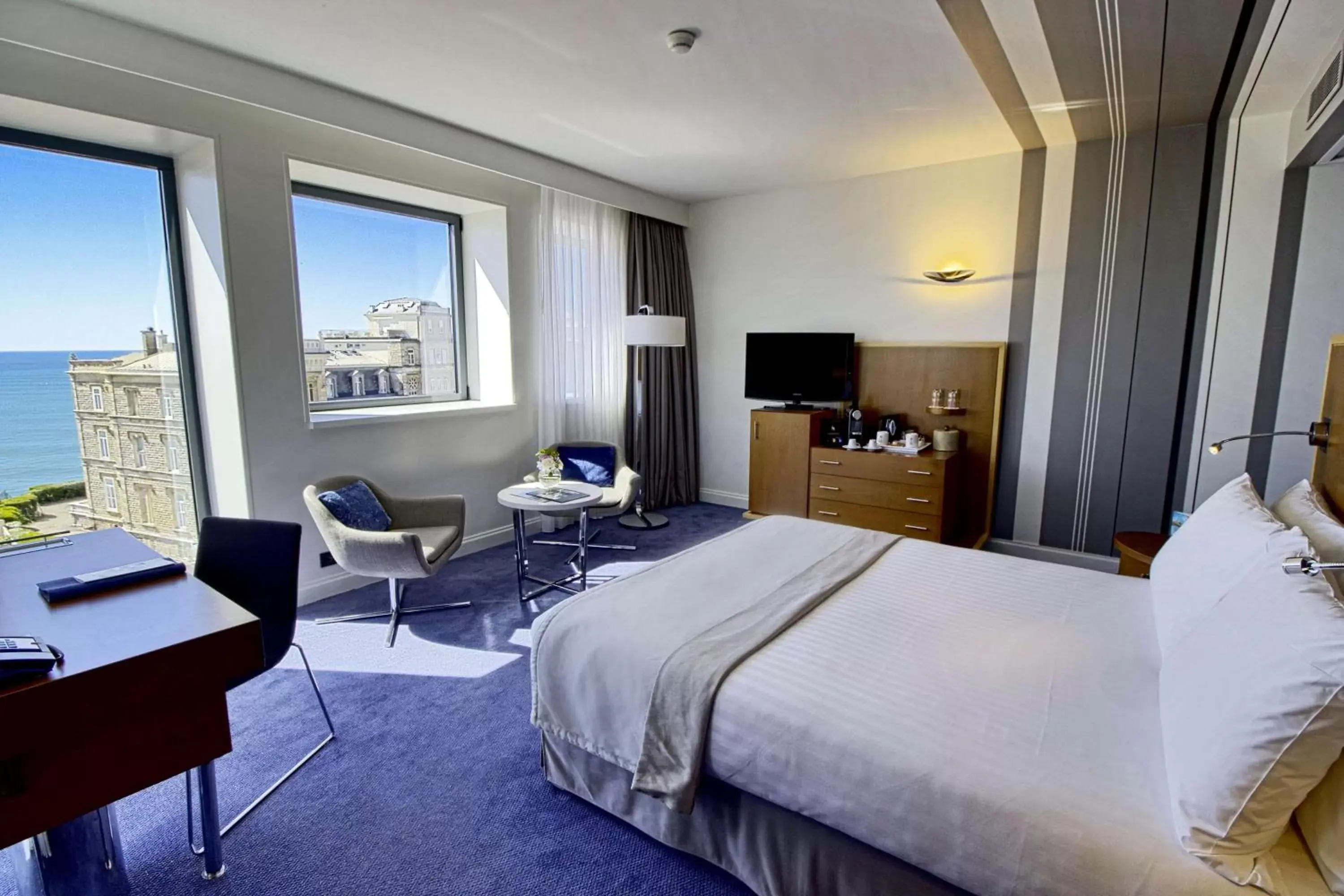 Photo of the whole room in Radisson Blu Hotel Biarritz