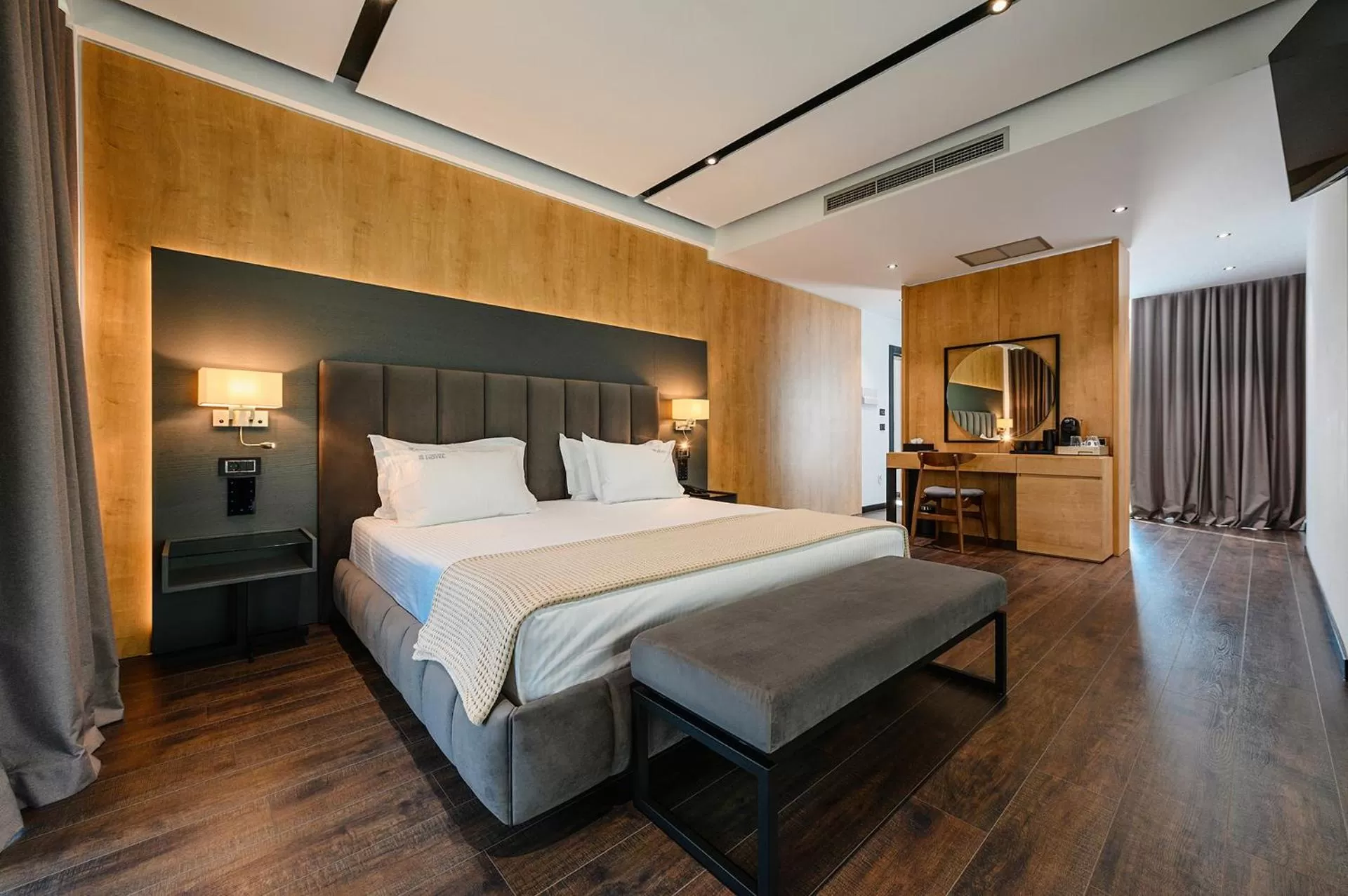 Bedroom, Bed in Hotel Uji Ftohte Tepelene