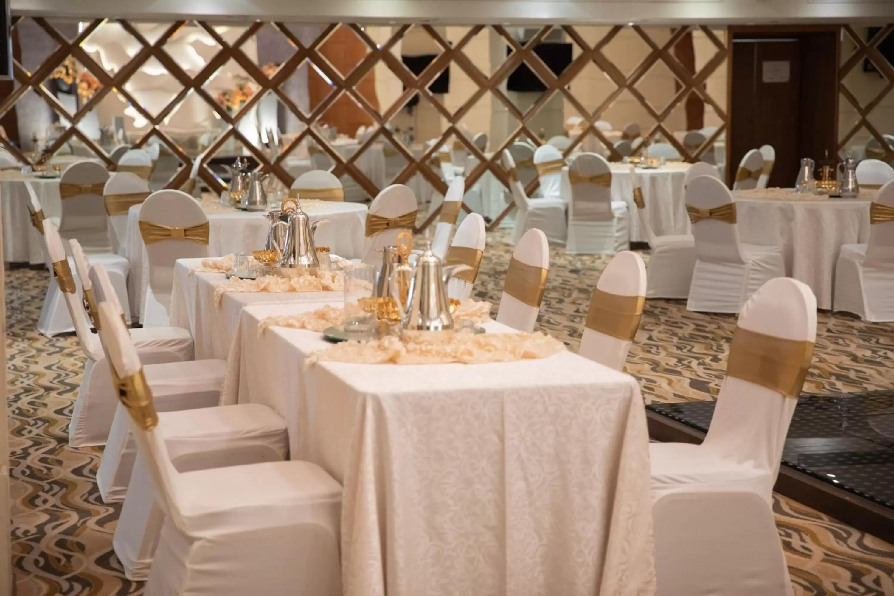 Restaurant/places to eat, Banquet Facilities in Al Hyatt Jeddah Continental Hotel