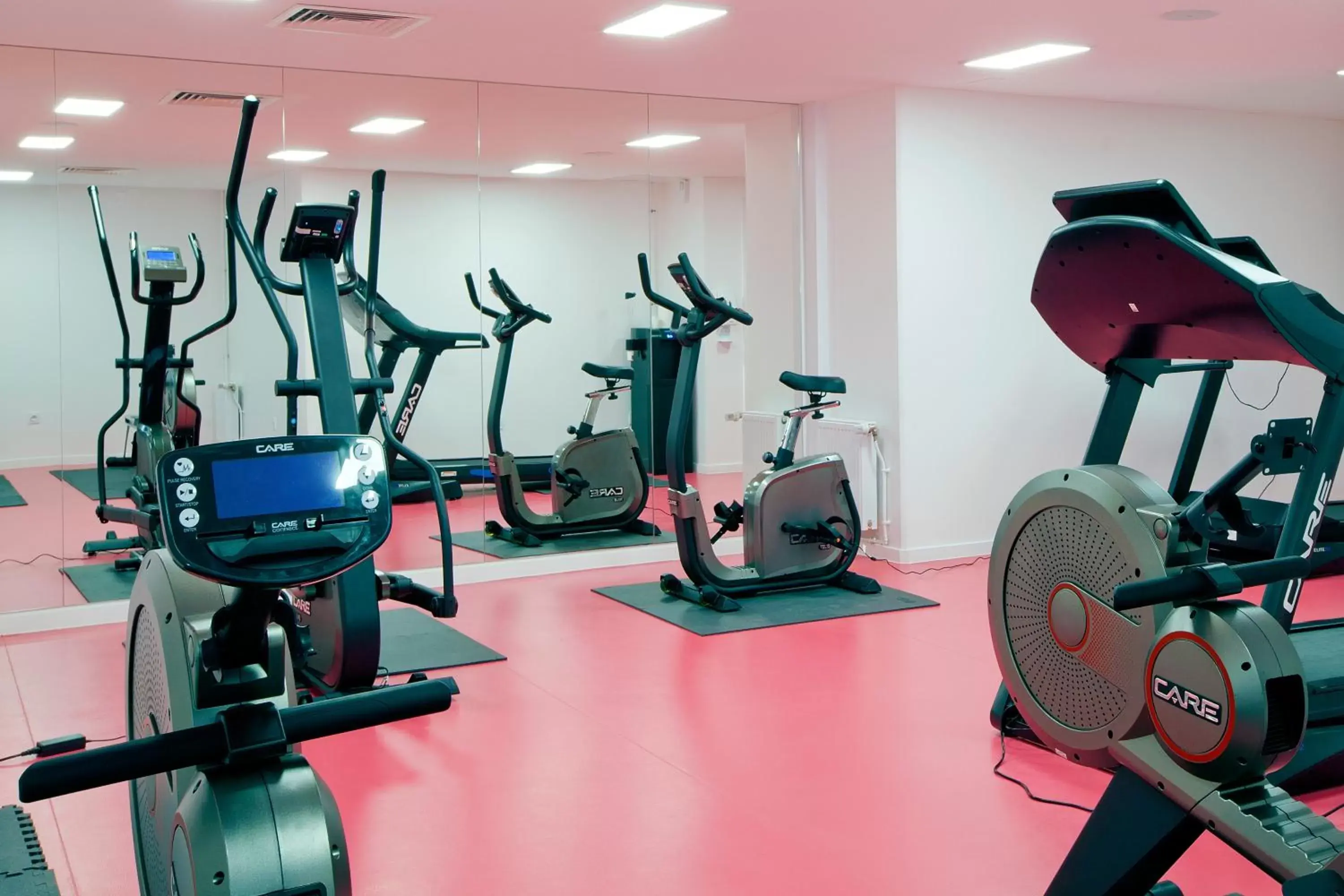 Fitness centre/facilities, Fitness Center/Facilities in Séjours & Affaires Paris Bagnolet