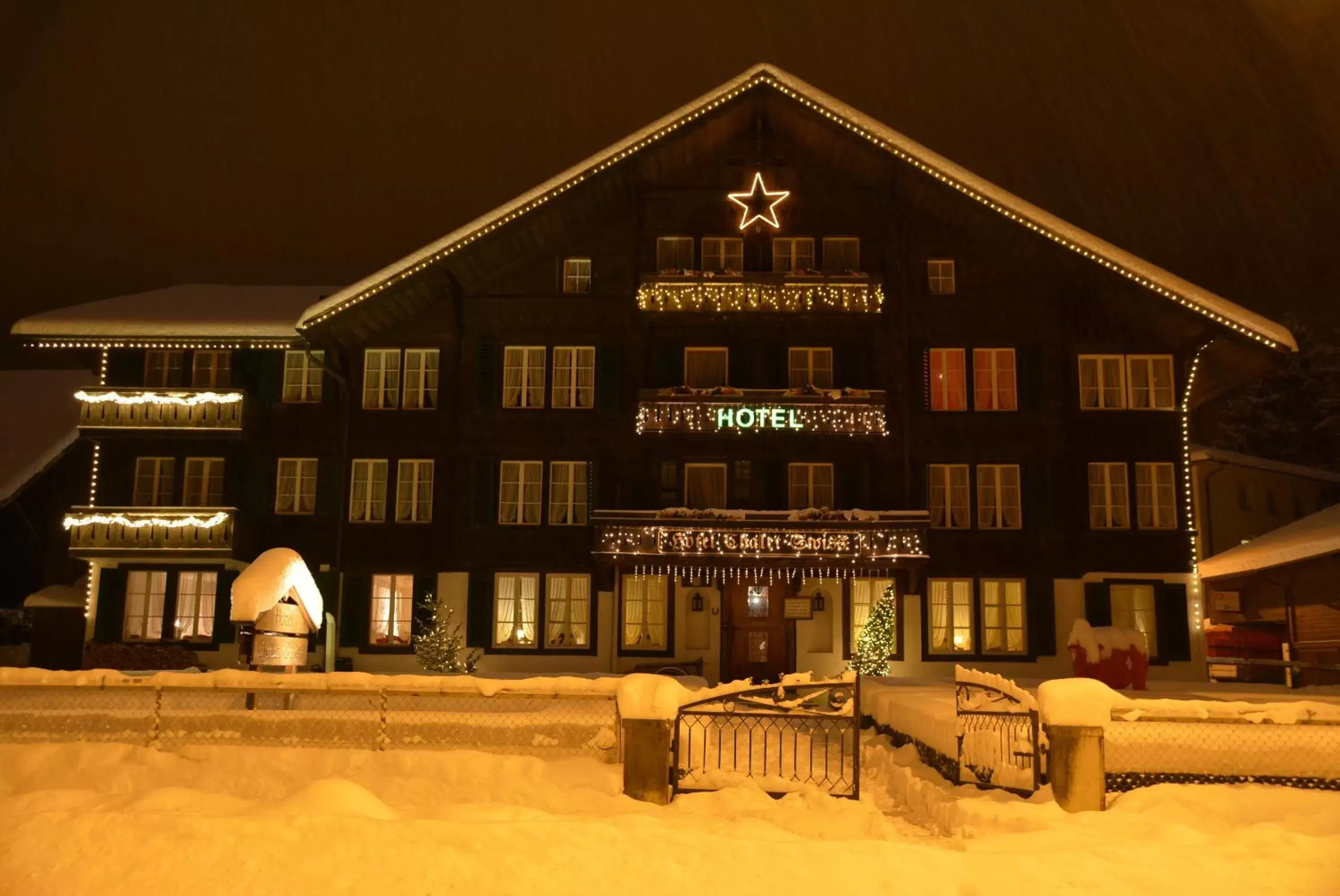 Property Building in Hotel Chalet Swiss