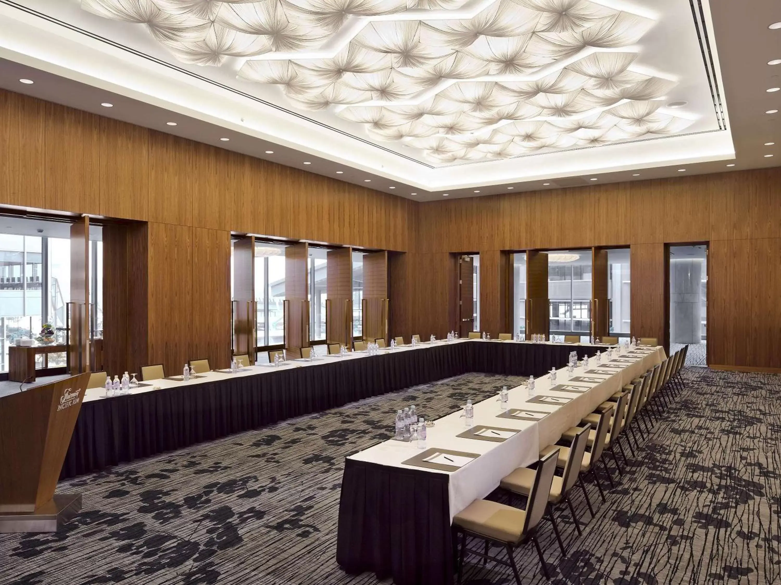 Meeting/conference room in Fairmont Pacific Rim