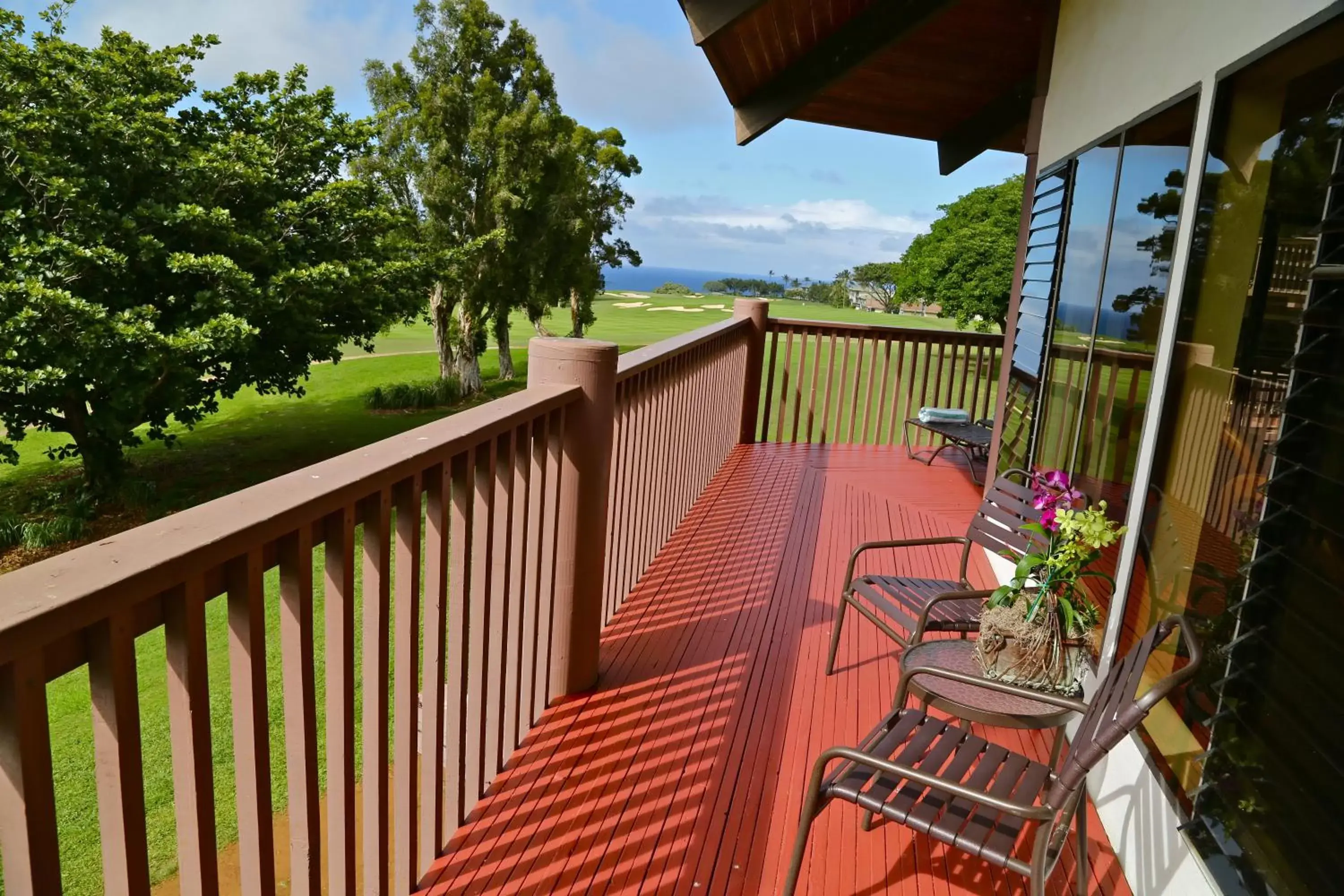 Photo of the whole room, Balcony/Terrace in Club Wyndham Ka Eo Kai