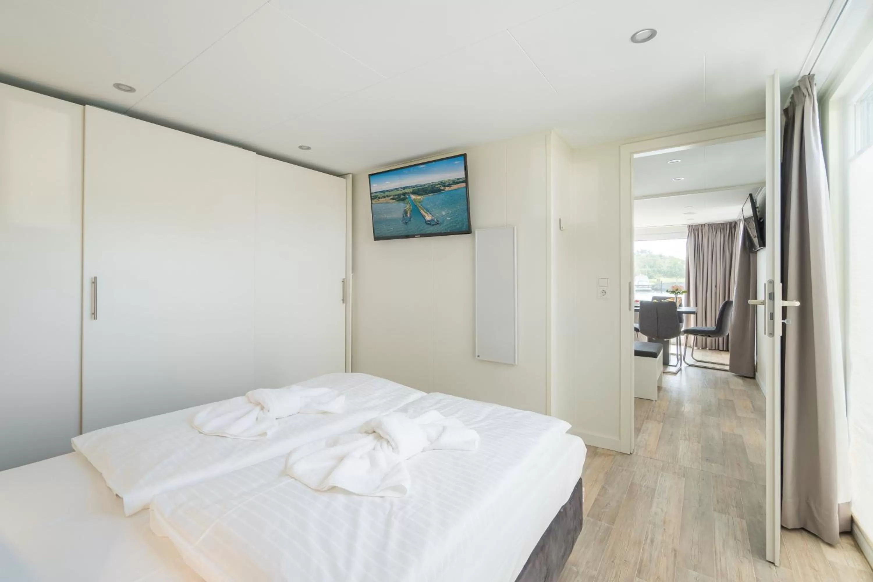 Bed in Marina Martinshafen