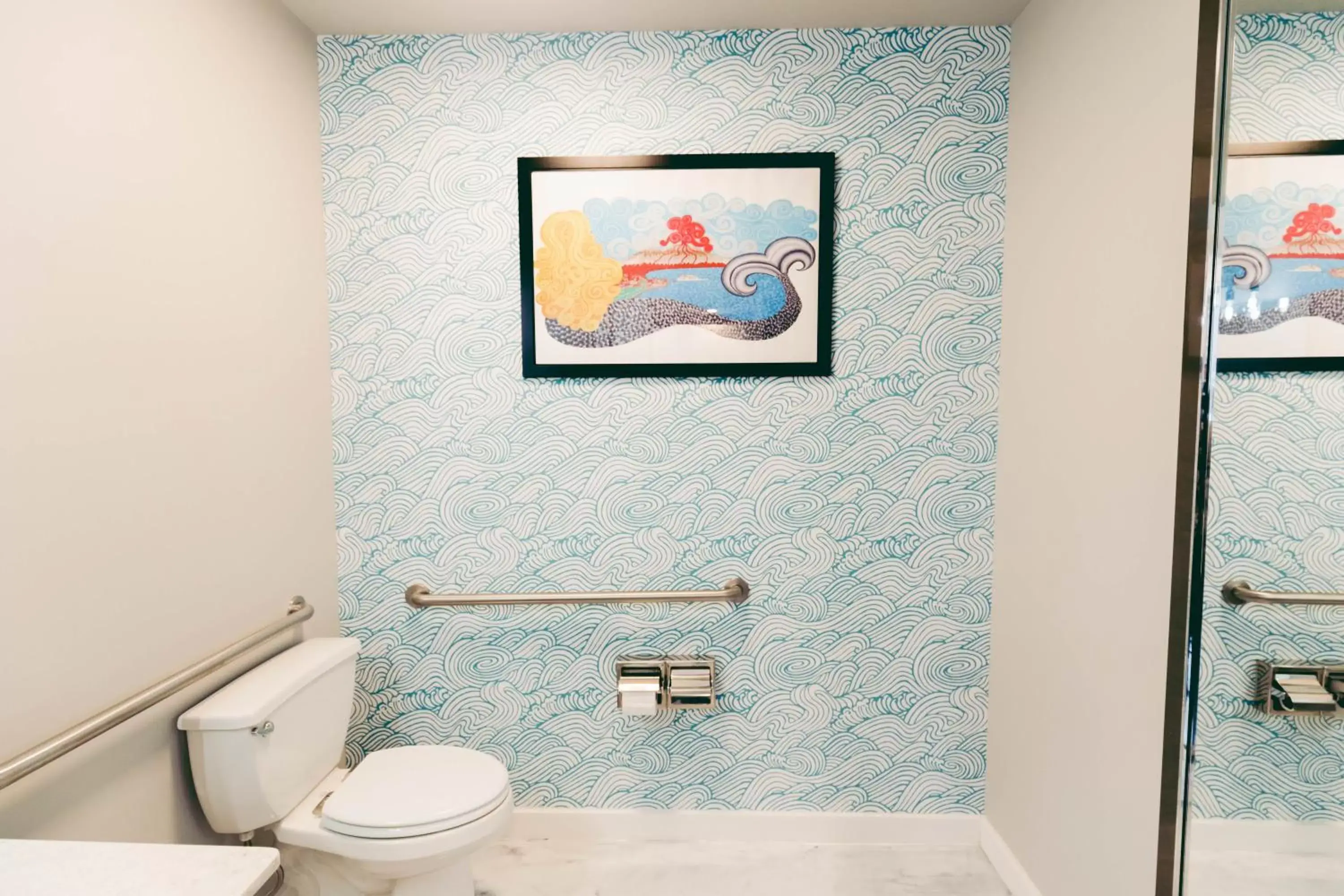 Bathroom in River Sirens Hotel