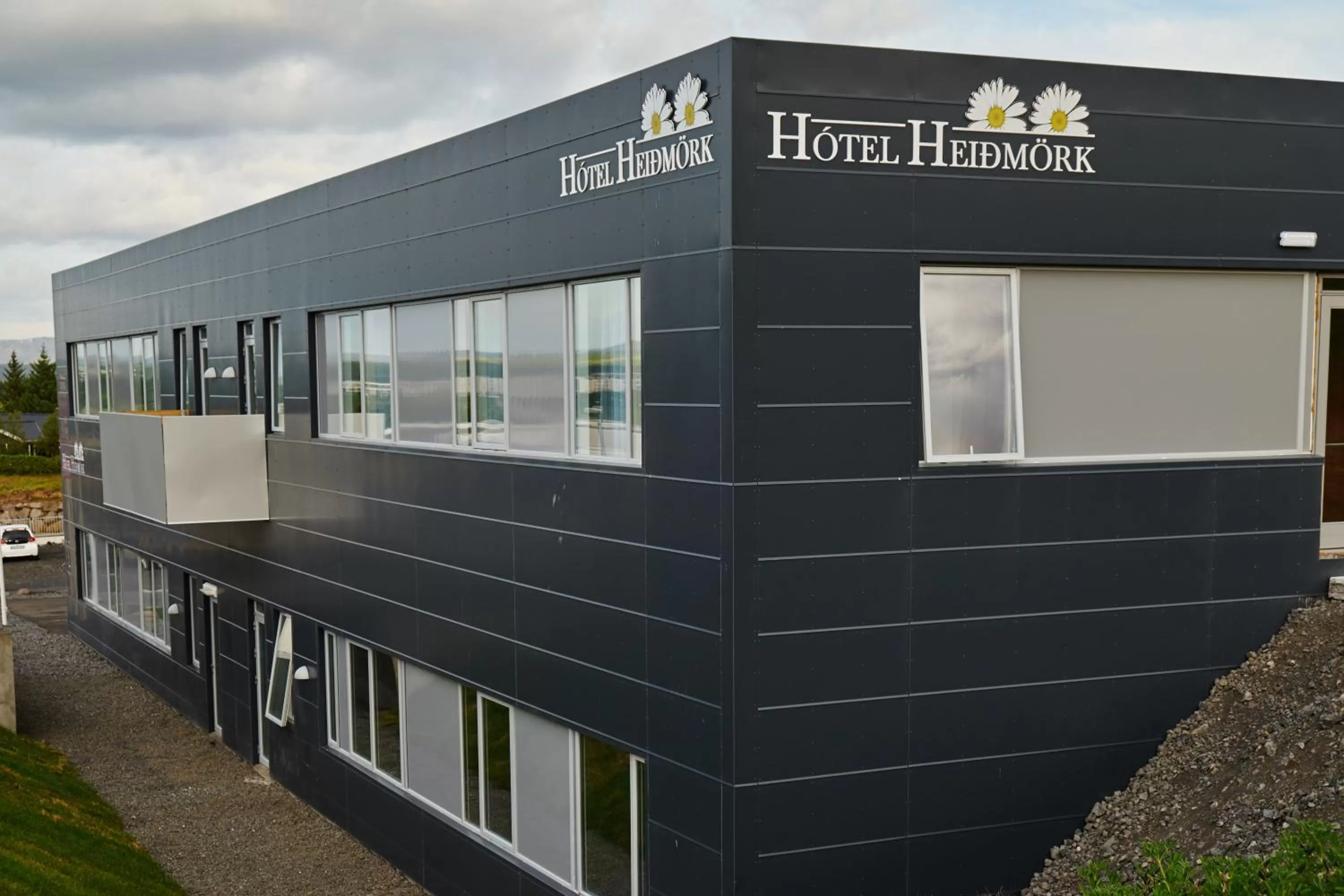 Property logo or sign in Hótel Heiðmörk