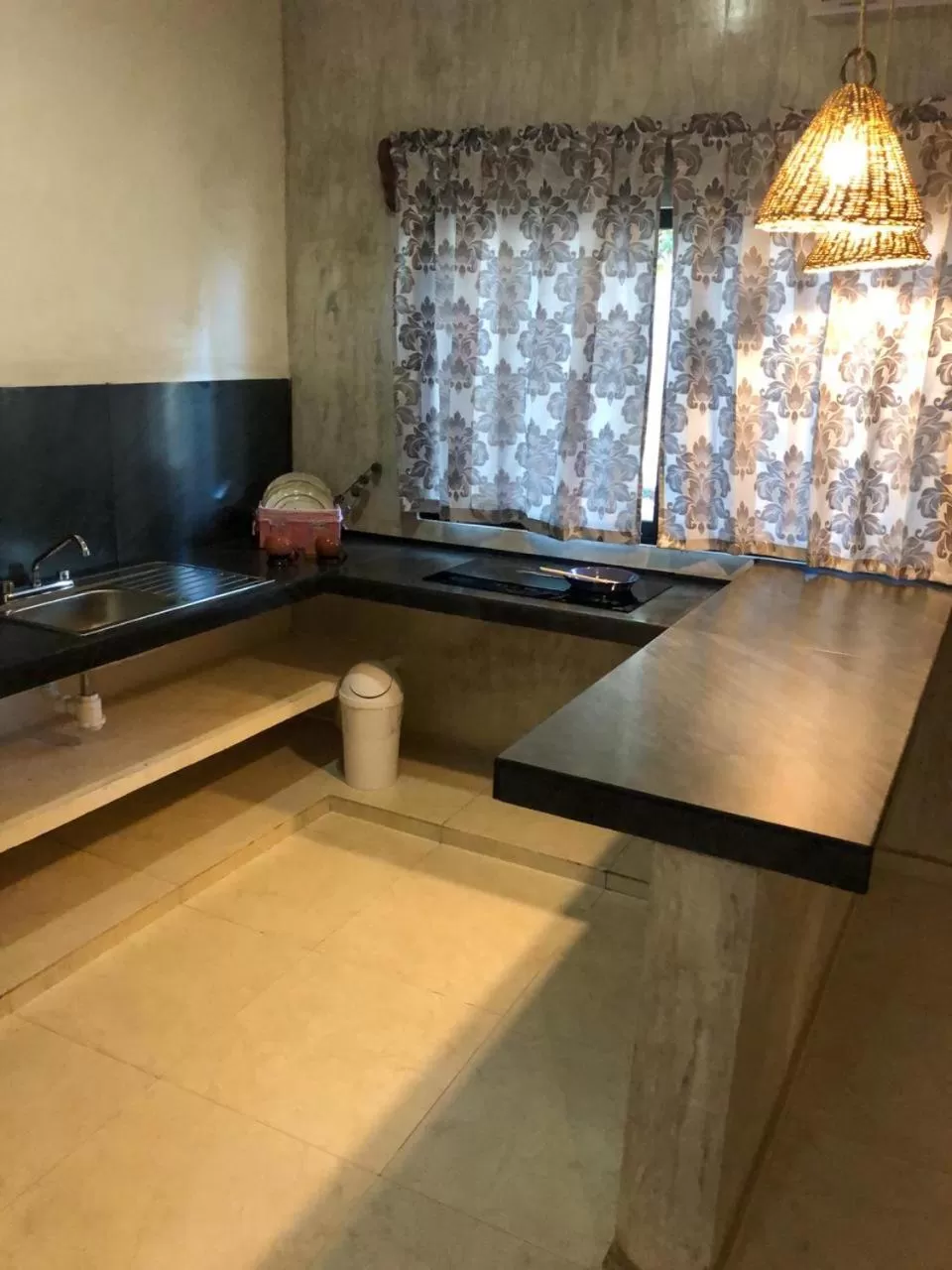 Kitchen or kitchenette, TV/Entertainment Center in Hotel Boutique Bugambilias