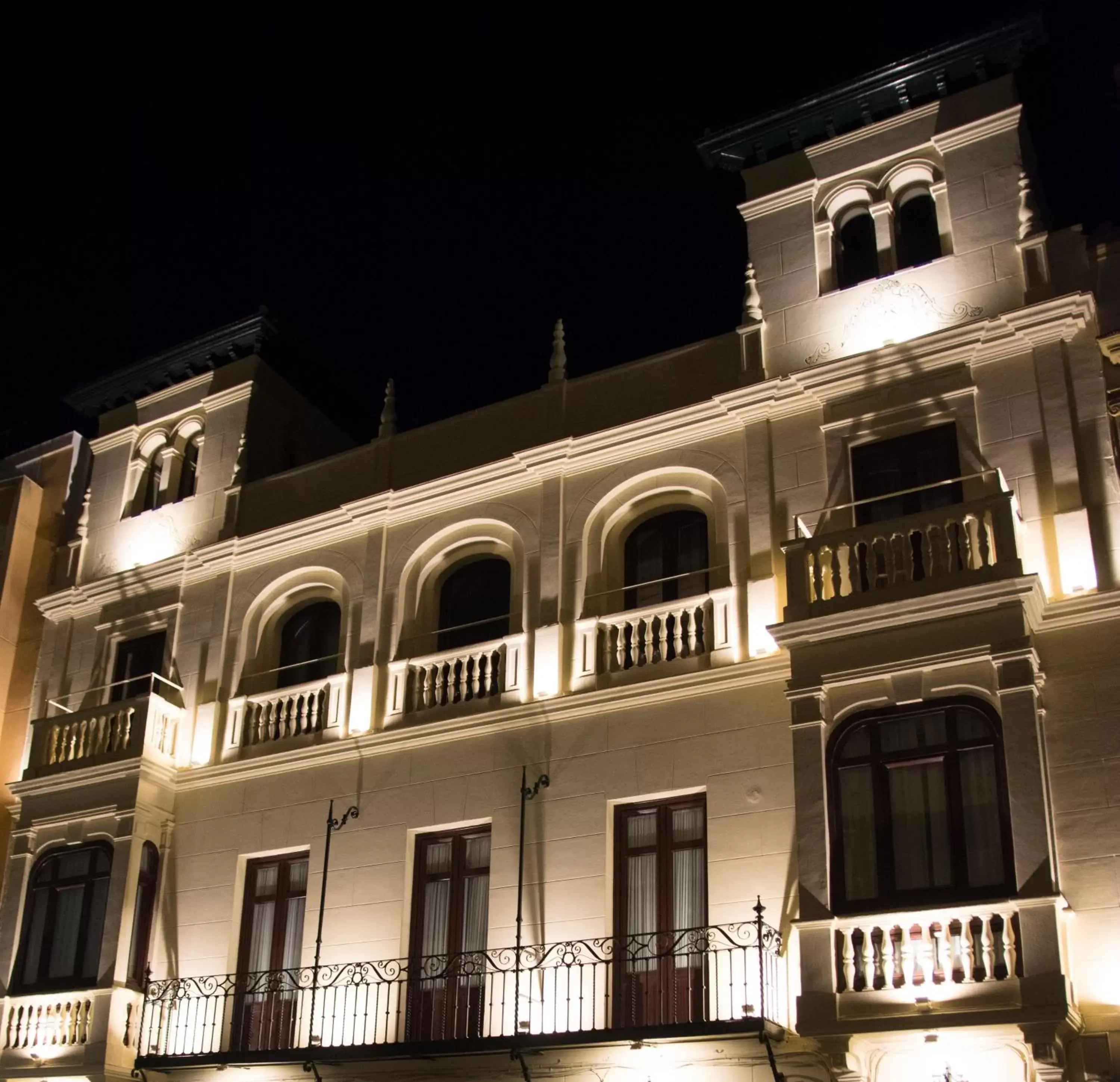 Facade/entrance, Property Building in Hotel Oleum