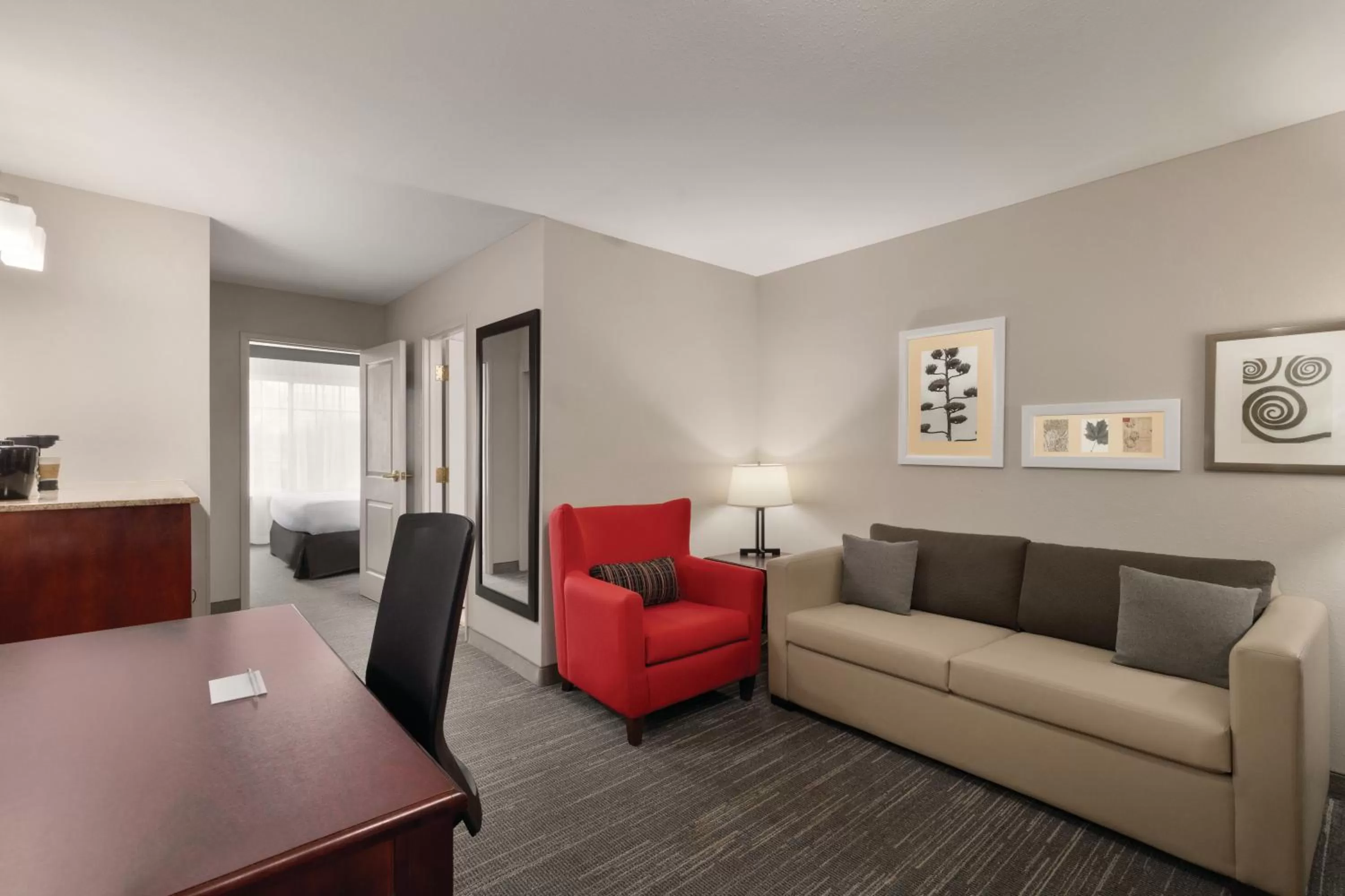 Living room in Country Inn & Suites by Radisson, Madison, AL